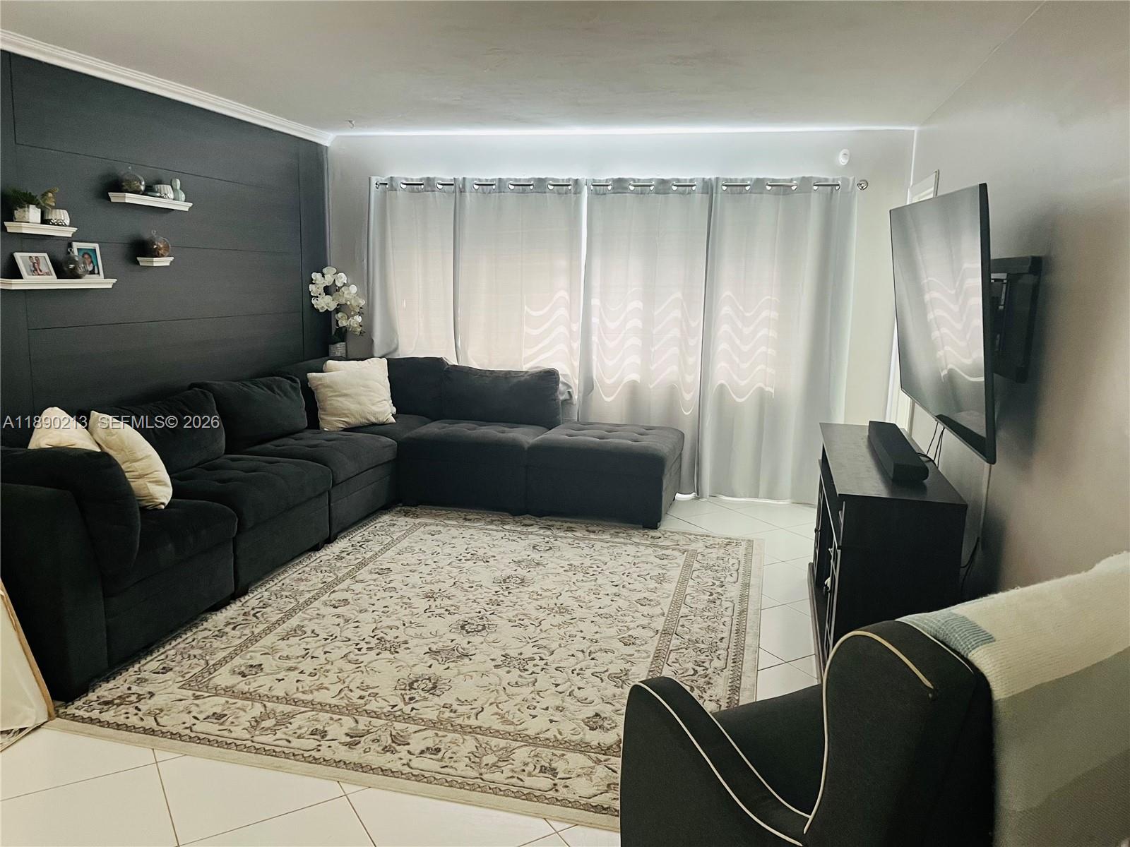 Fifth Horizons Condo