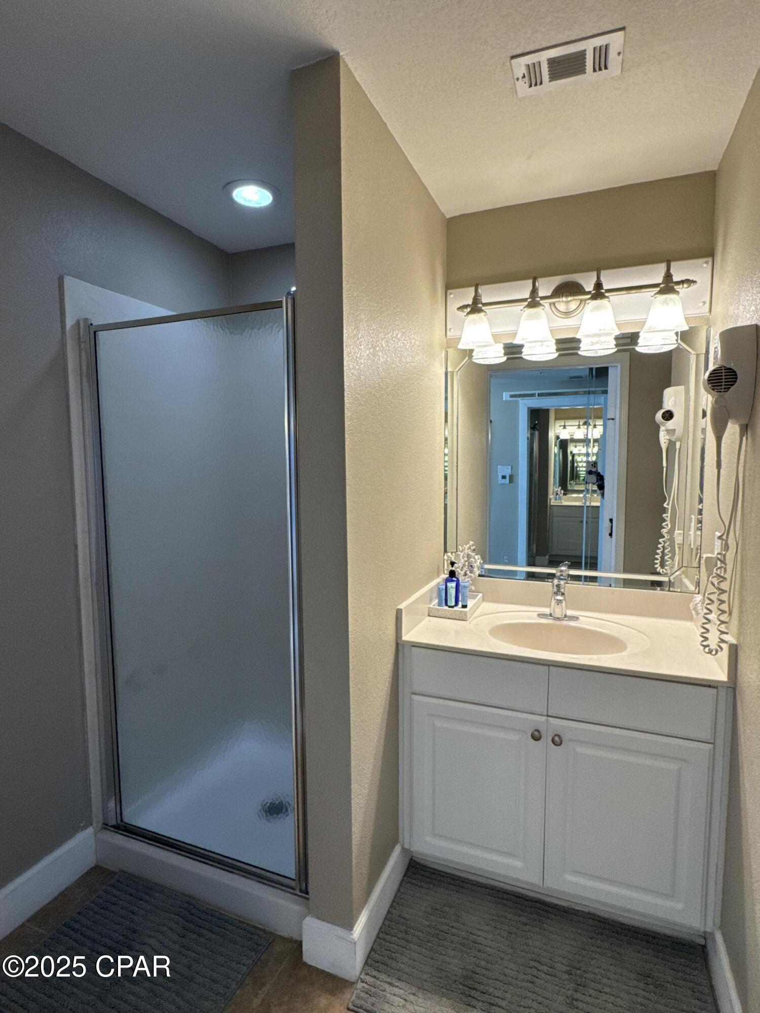 Image 11 For 16819 Front Beach Road 1807