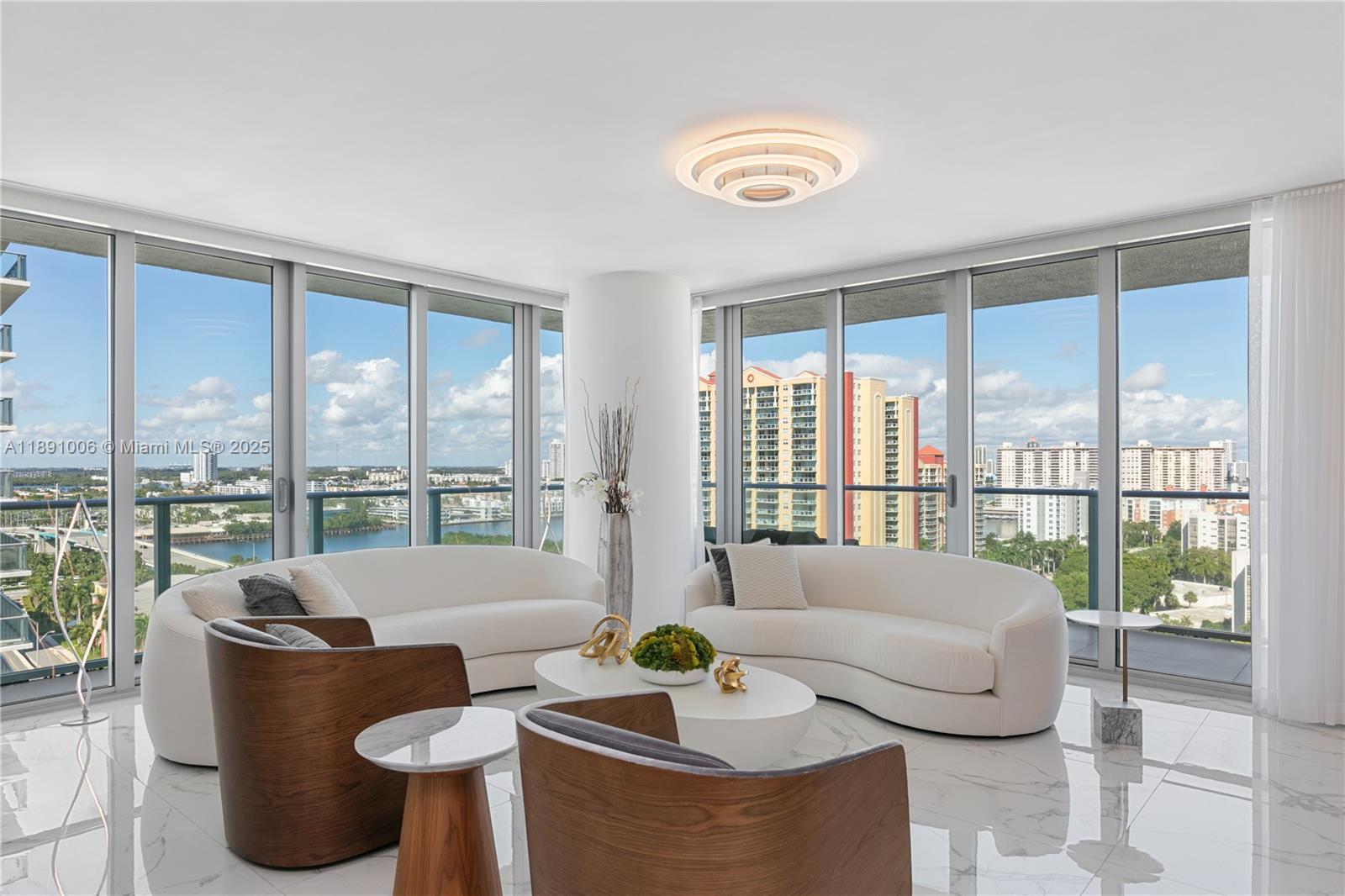Condo for Sale in Sunny Isles Beach, FL