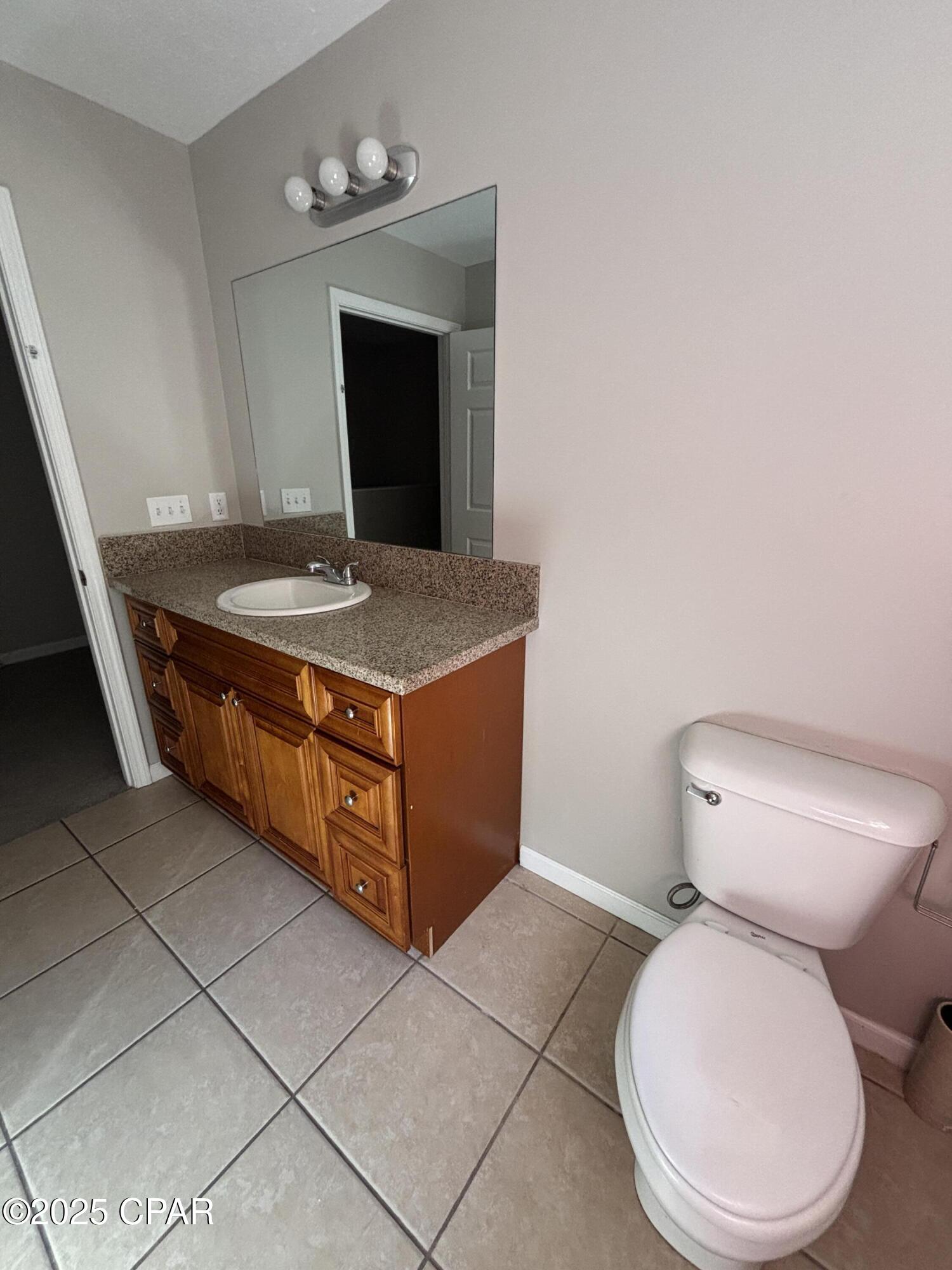 Image 12 For 754 Sherman Avenue B