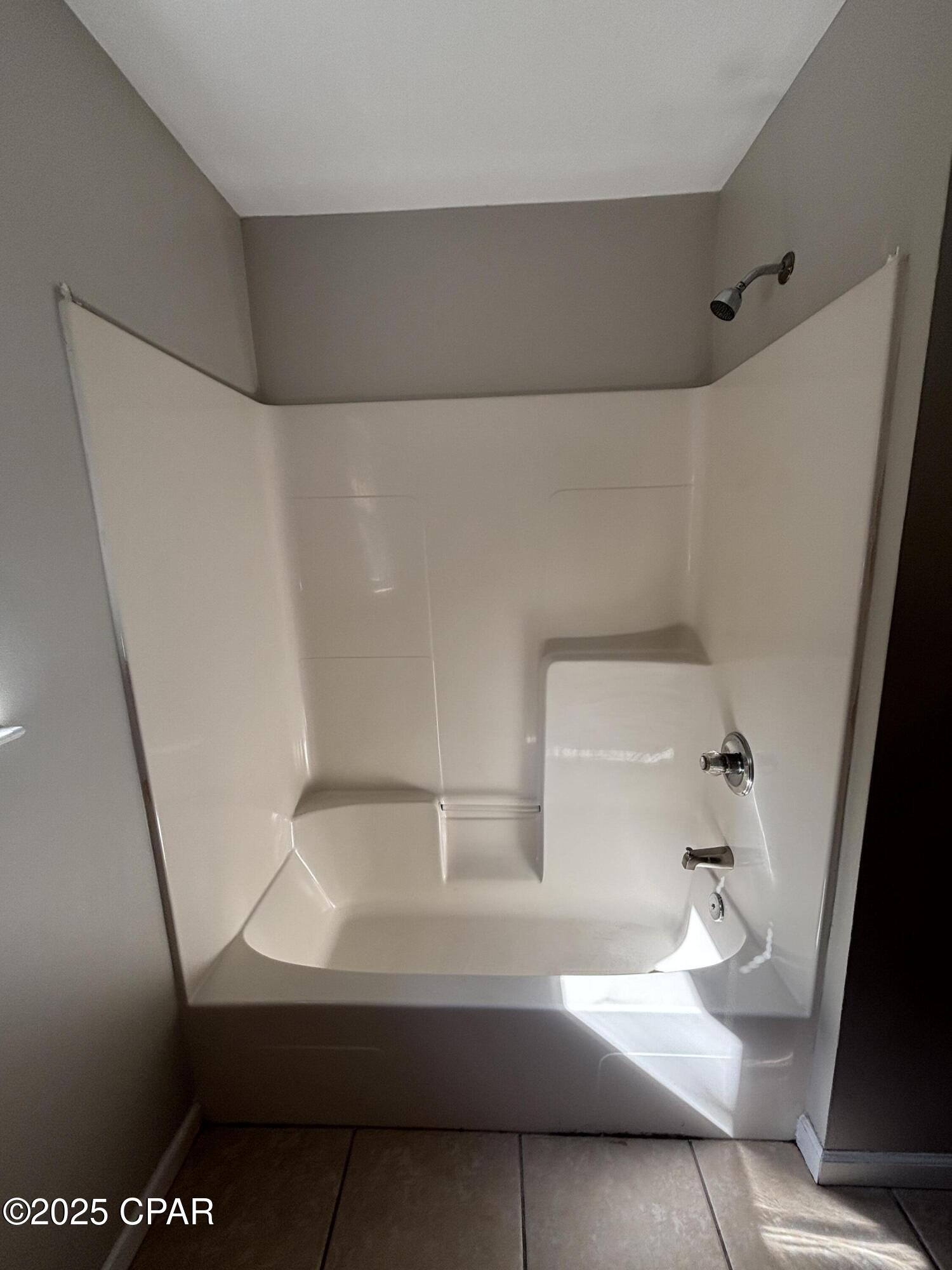 Image 15 For 754 Sherman Avenue B