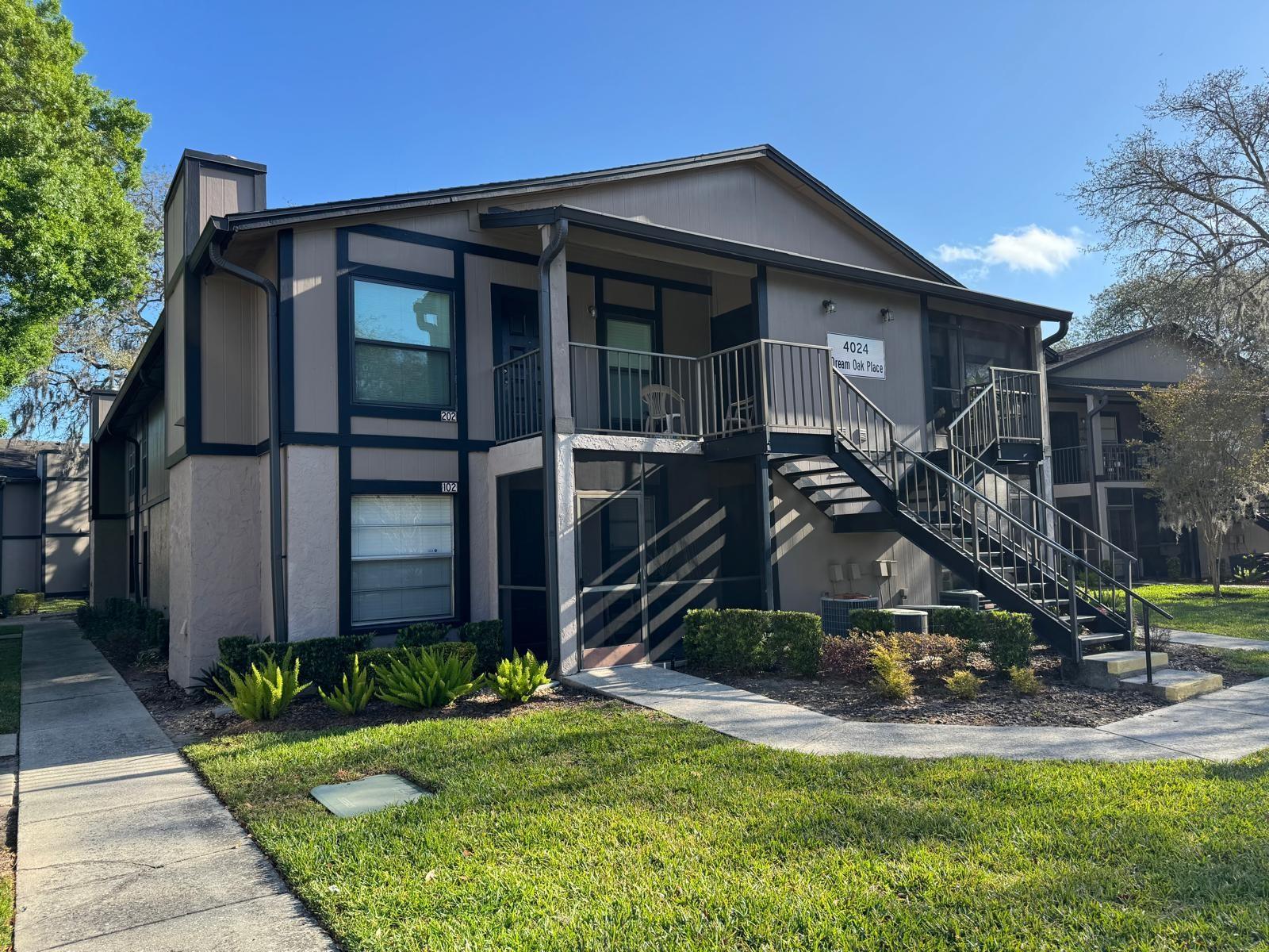 North Oaks Condominium III