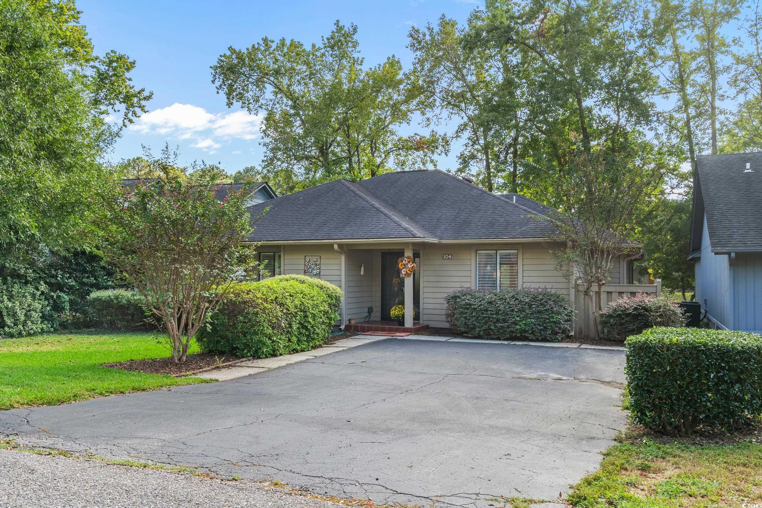 104 Hickory Dr. Conway, SC 29526