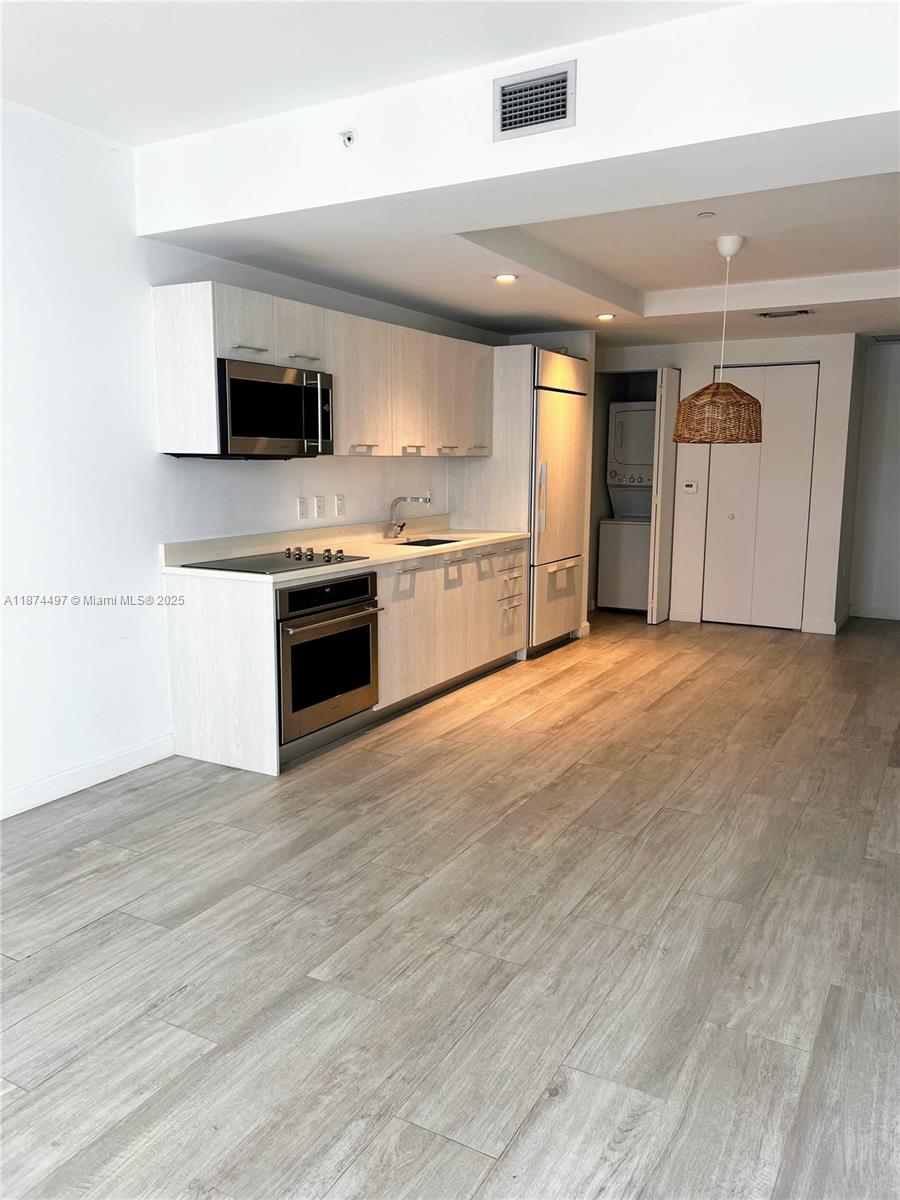 Brickell Heights West Con