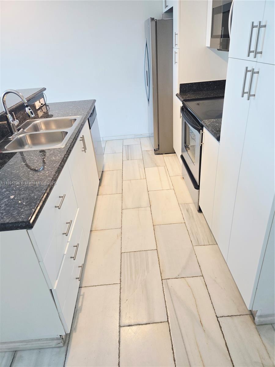 Coral Sea View Condo