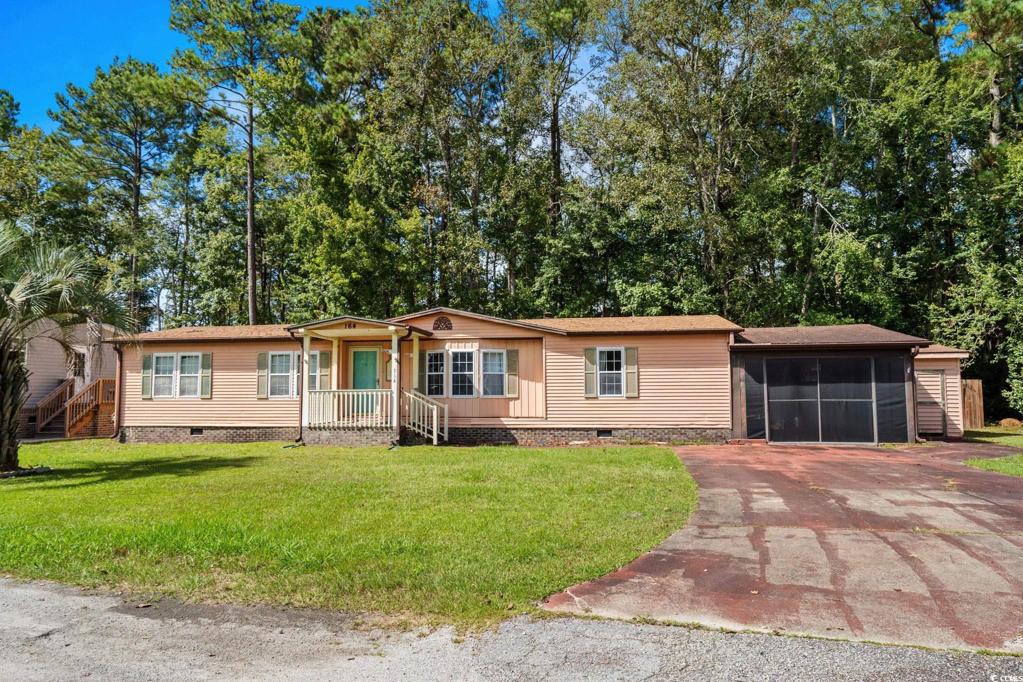 164 Queens Rd. Little River, SC 29566
