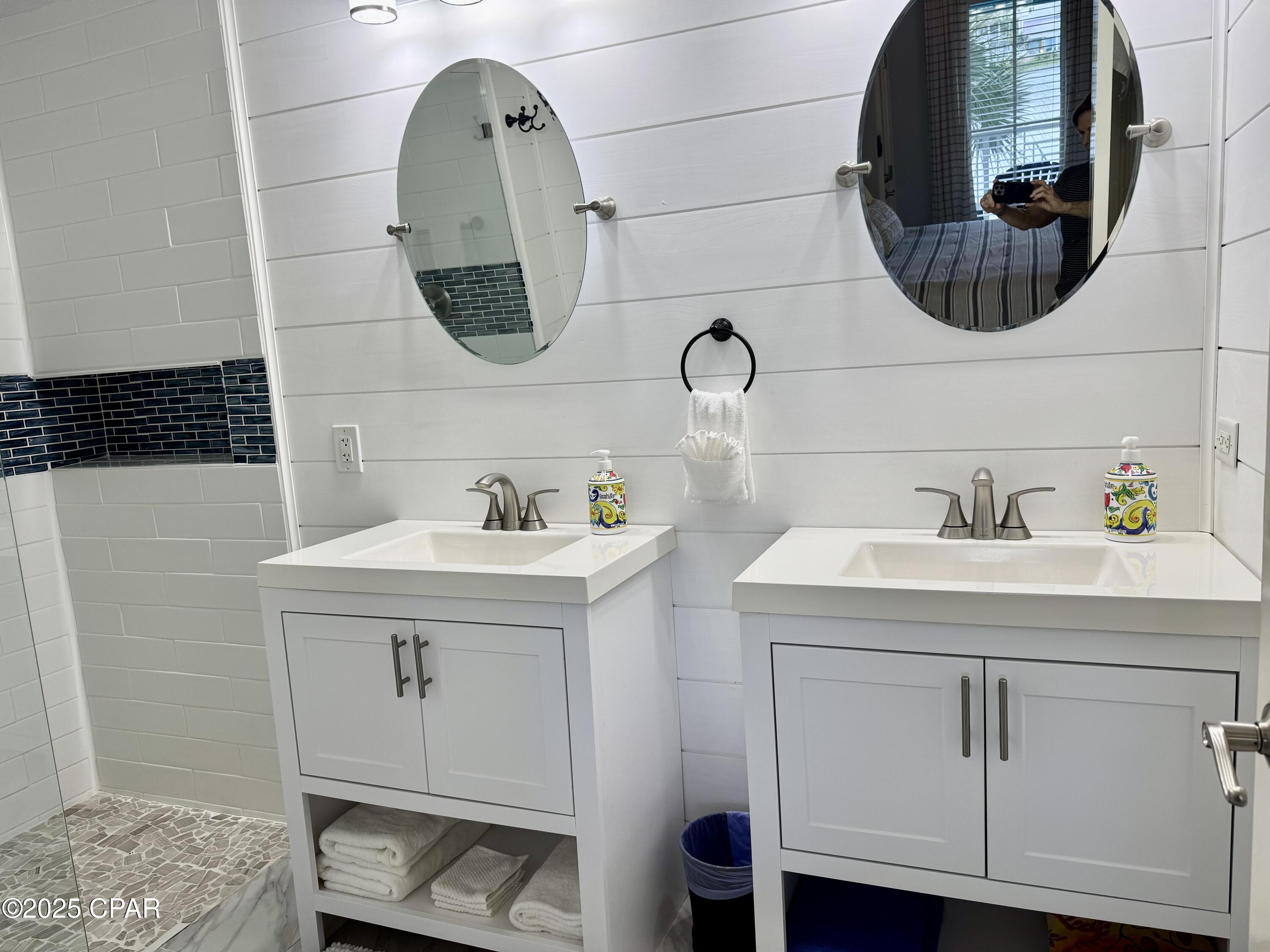 Image 11 For 114 Carillon Market Street 201