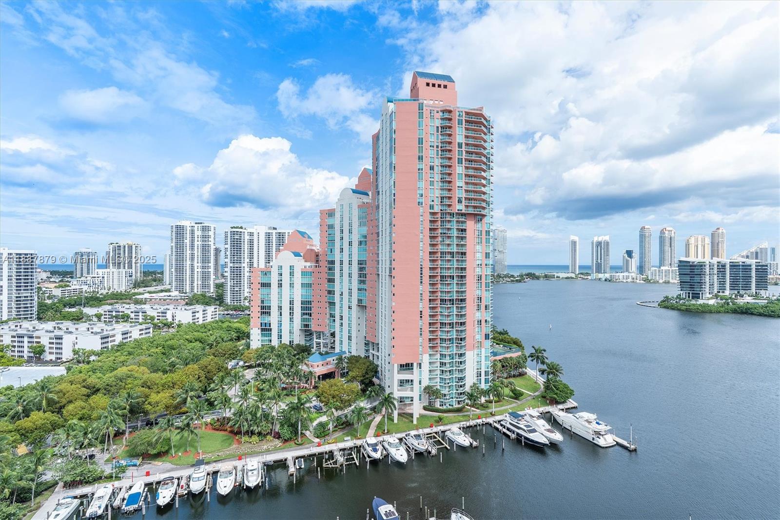 Aventura Marina Condo Num