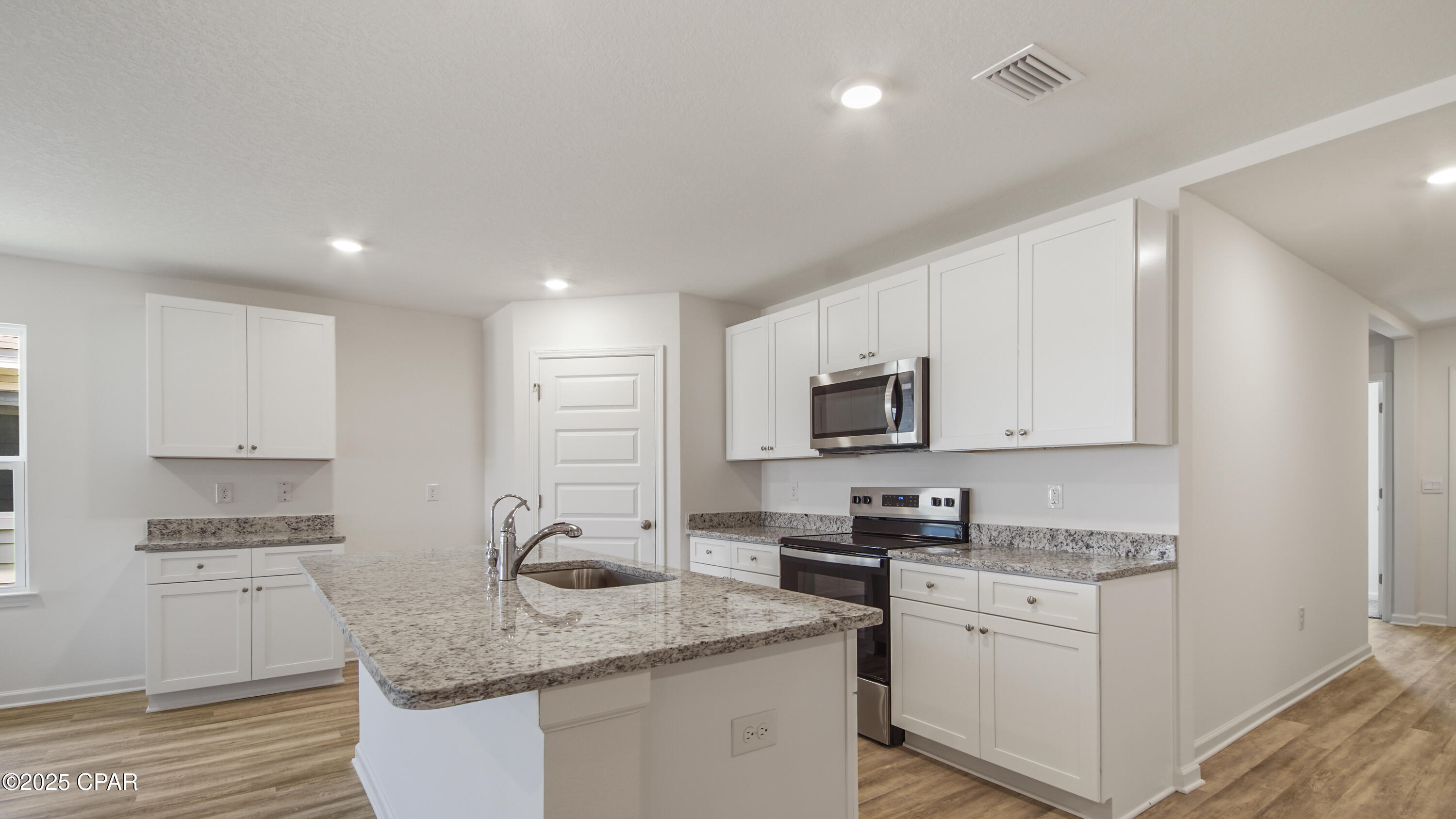 Image 5 For 4036 Linwood Drive