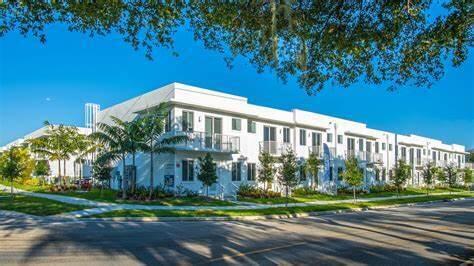 Weitzer Aventura Place Co