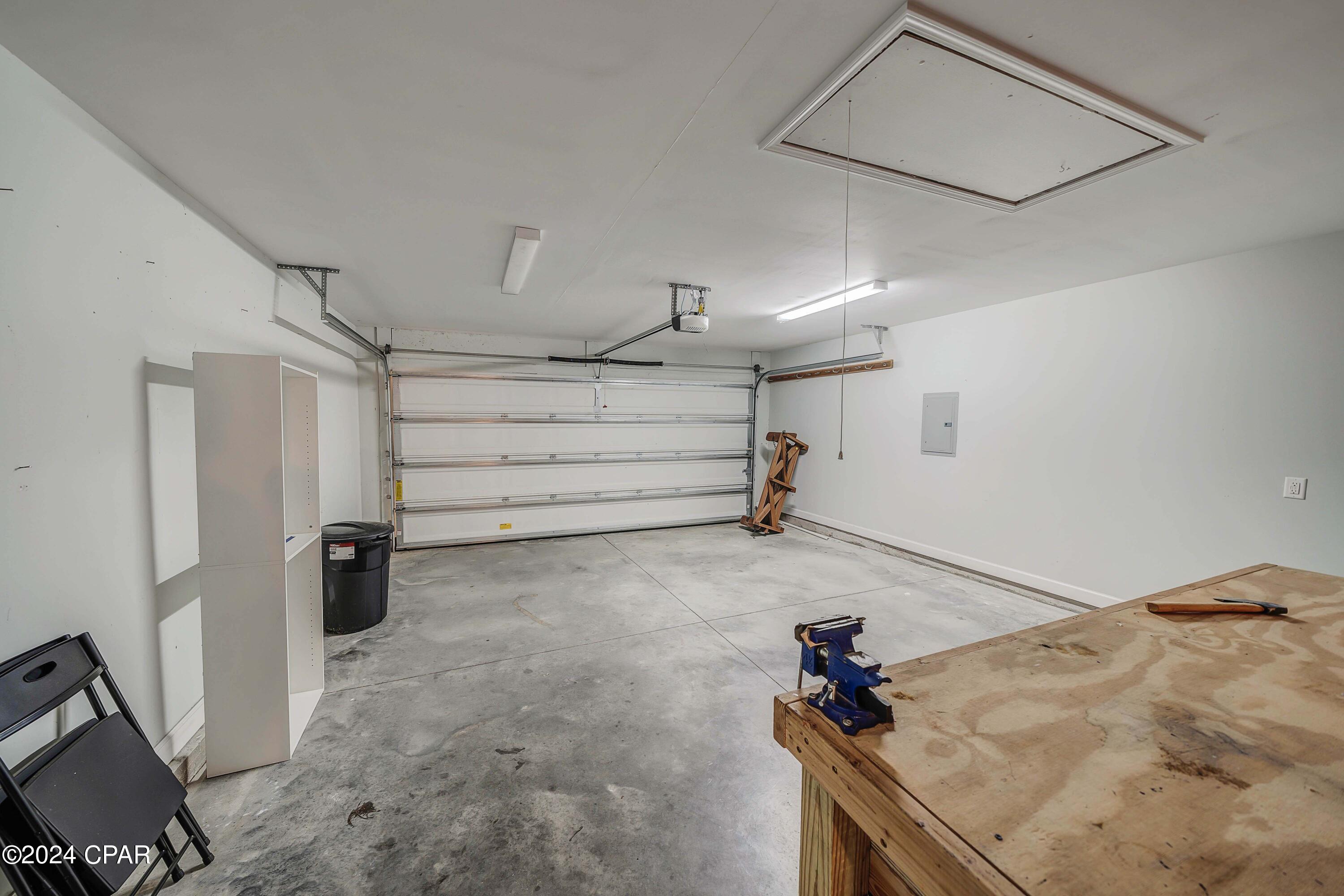 Image 33 For 205 Woodlawn Court