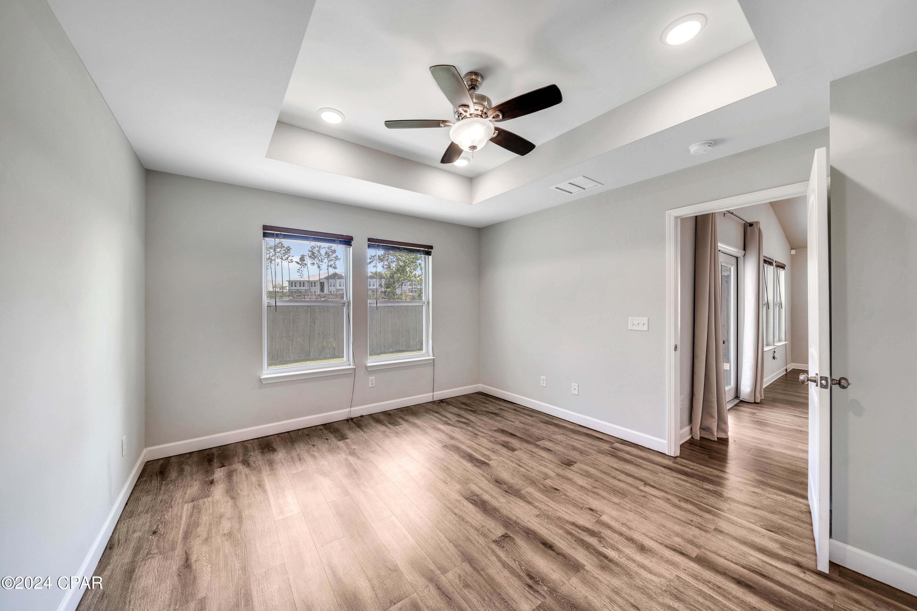 Image 7 For 205 Woodlawn Court