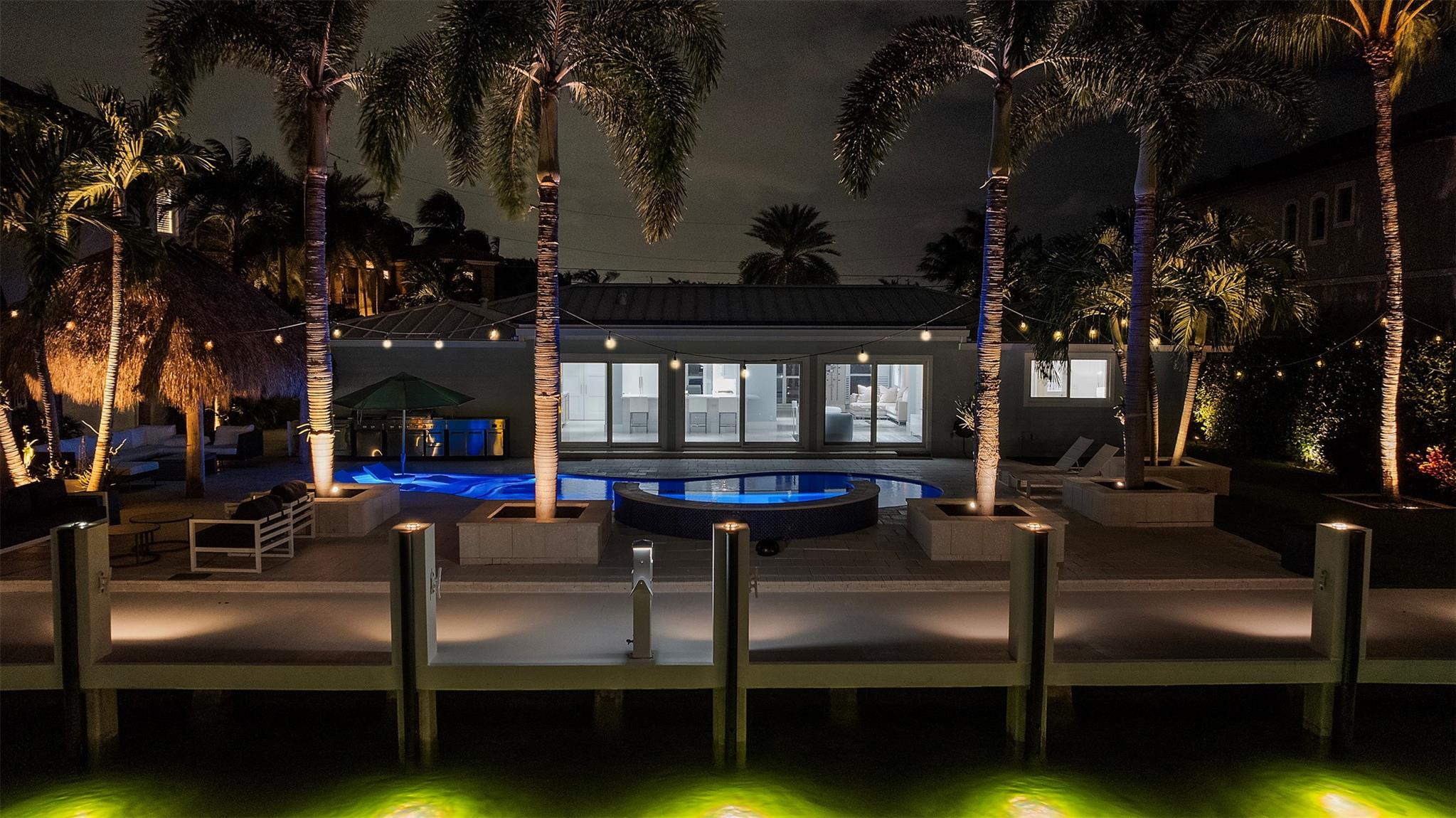 Homes for sale in Lighthouse Point, FL | 2330 Ne 35th St, Lighthouse Point, FL 33064 | MLS# F10529714