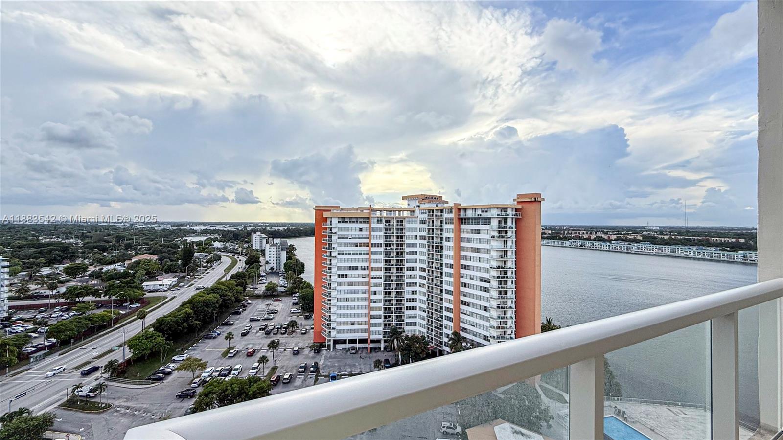 Buckley Towers Condo - Ea