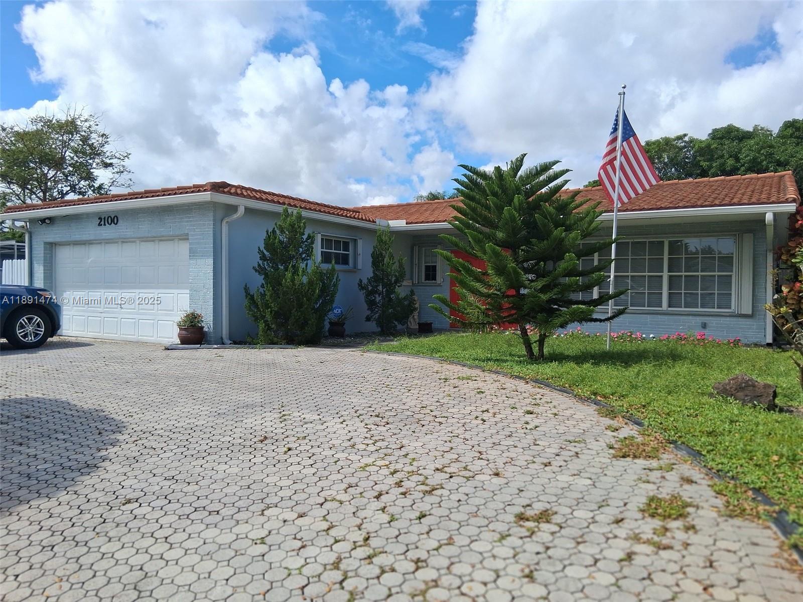 2100 54th Ave, Hollywood, Florida 33021