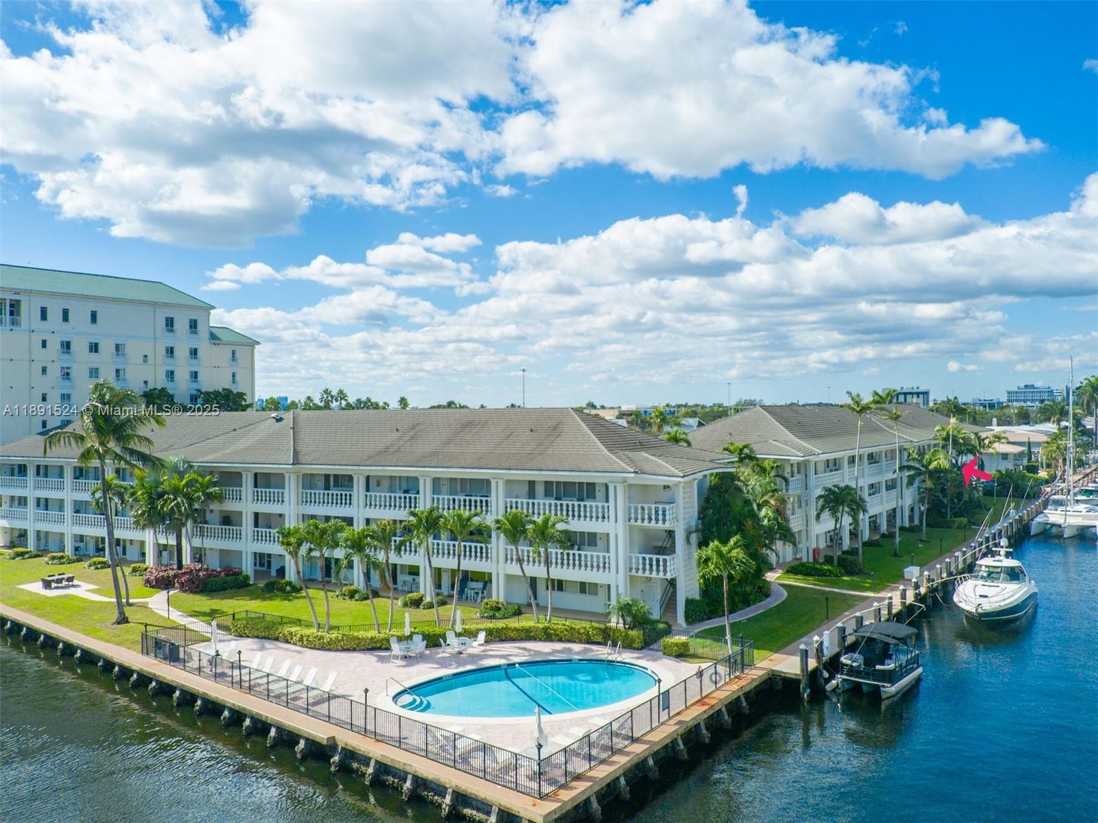 Waterside On The Intracoa