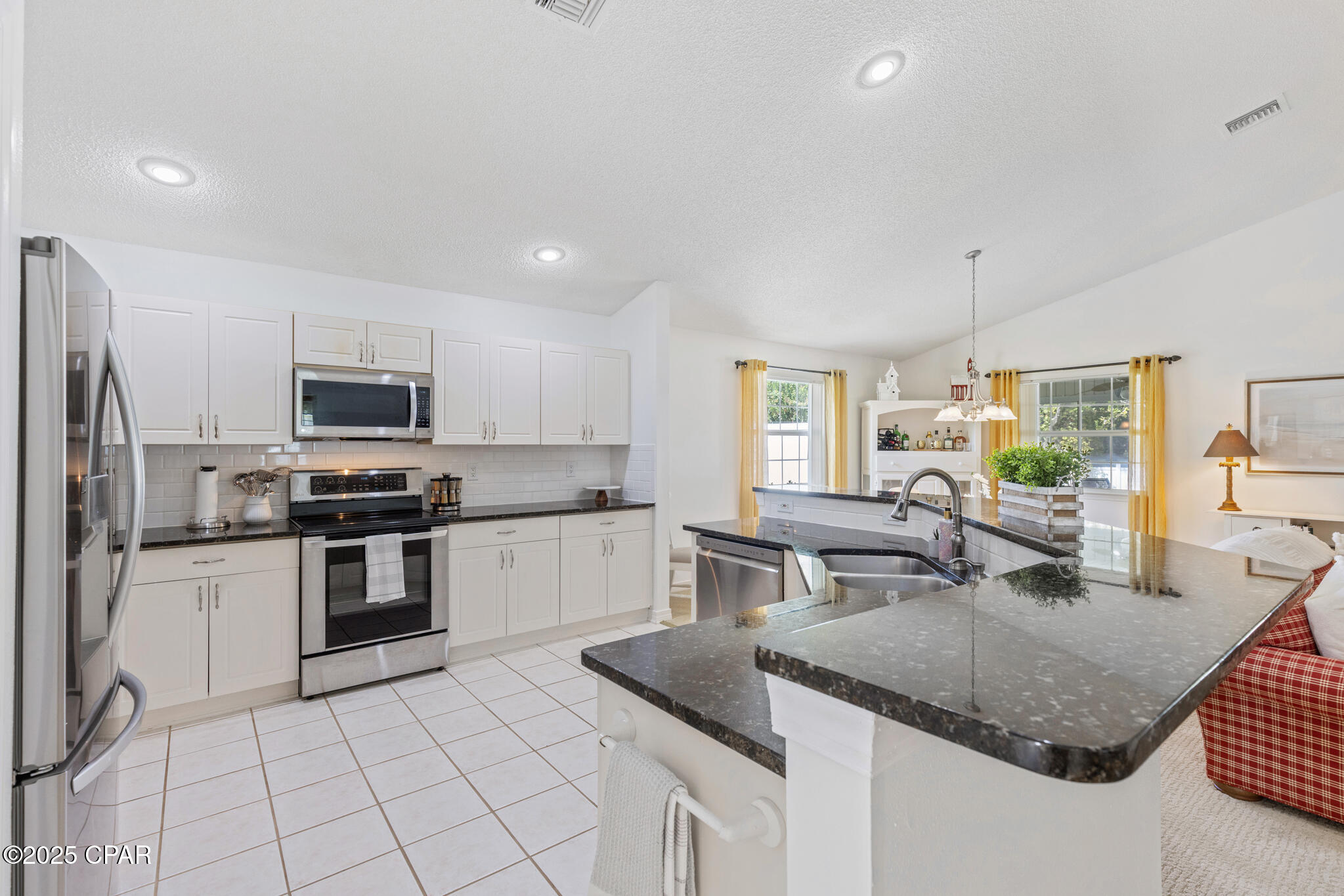 Image 11 For 240 Oxford Avenue