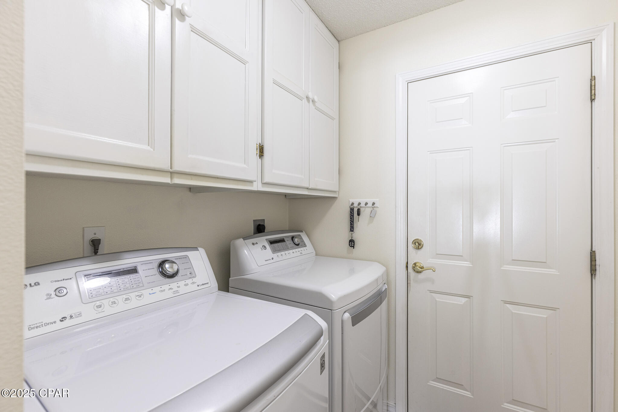 Image 30 For 240 Oxford Avenue