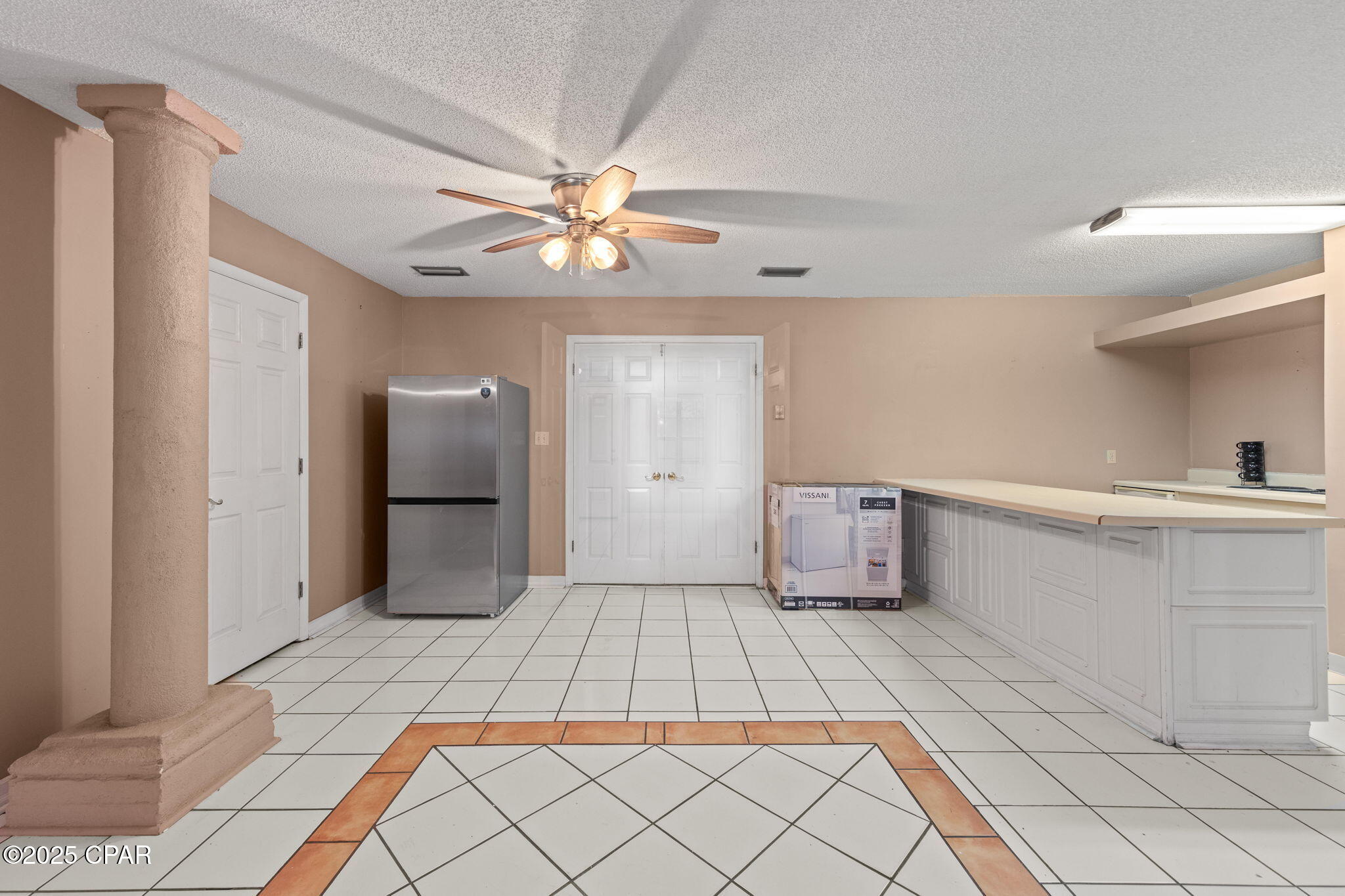 Image 22 For 301 Fairway Boulevard