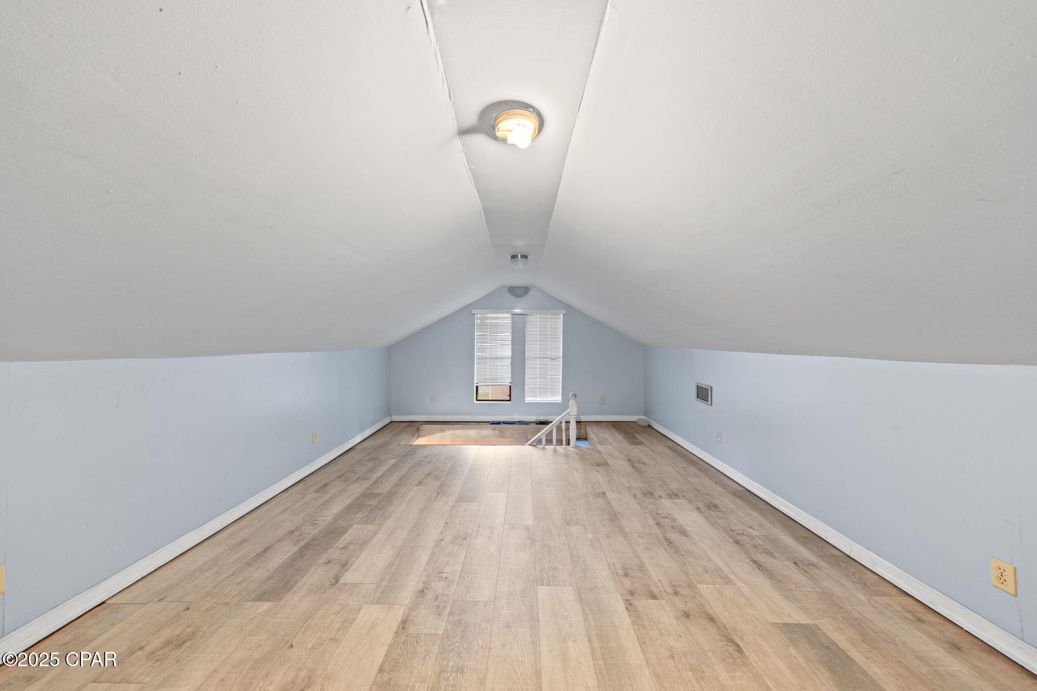 Image 32 For 301 Fairway Boulevard