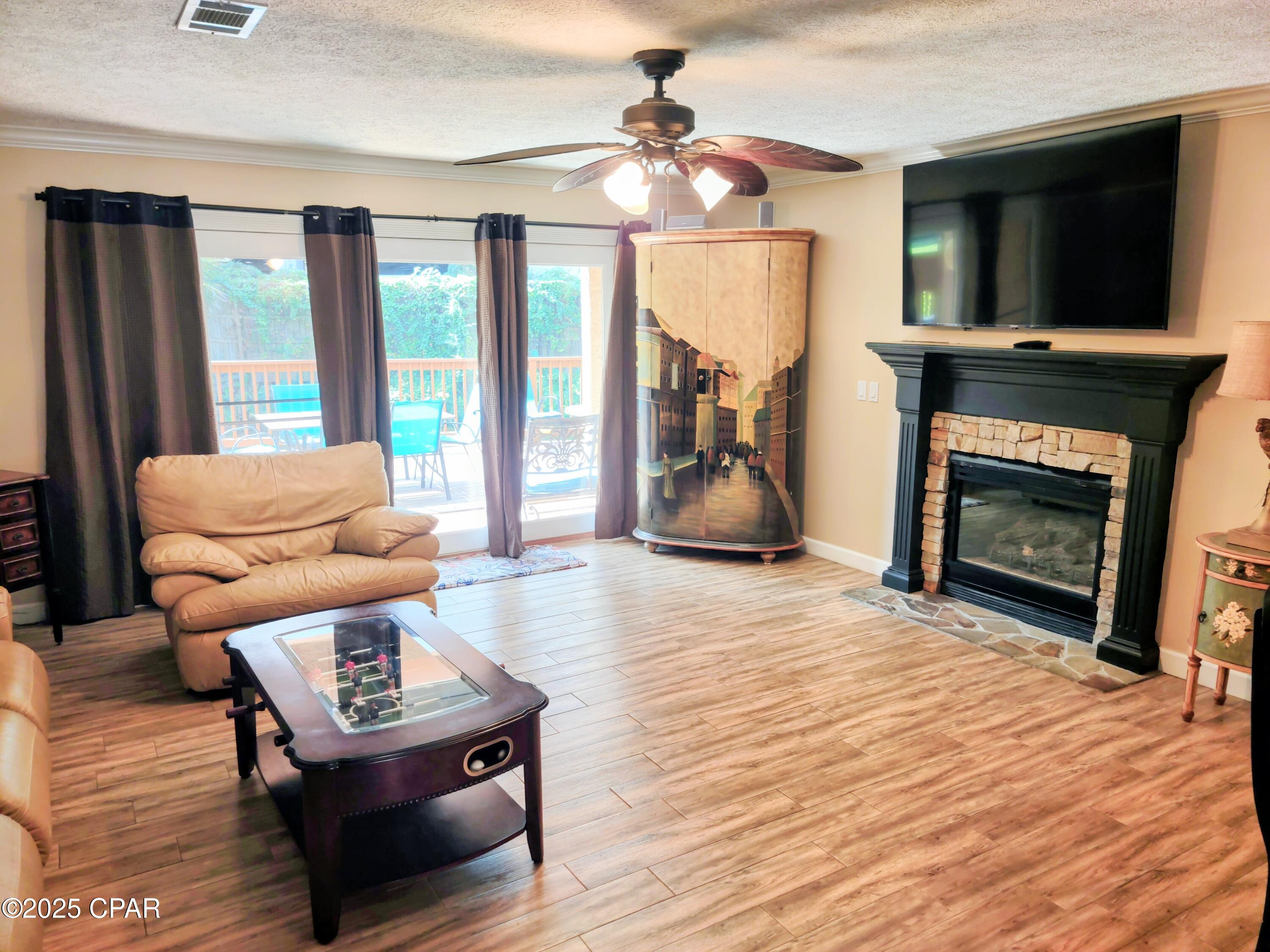 Image 29 For 246 Grande Island Boulevard