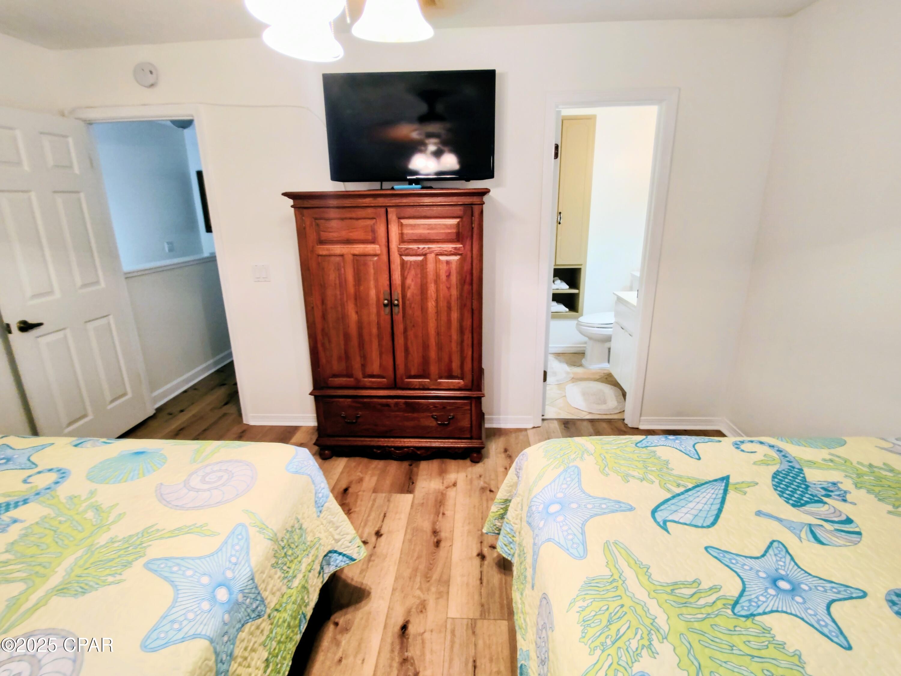 Image 42 For 246 Grande Island Boulevard