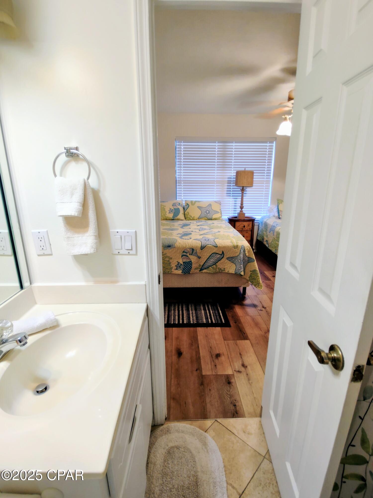 Image 45 For 246 Grande Island Boulevard