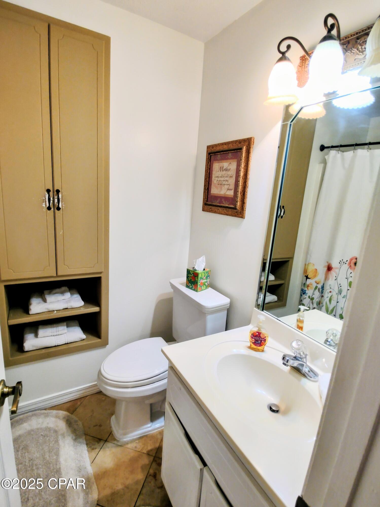 Image 46 For 246 Grande Island Boulevard