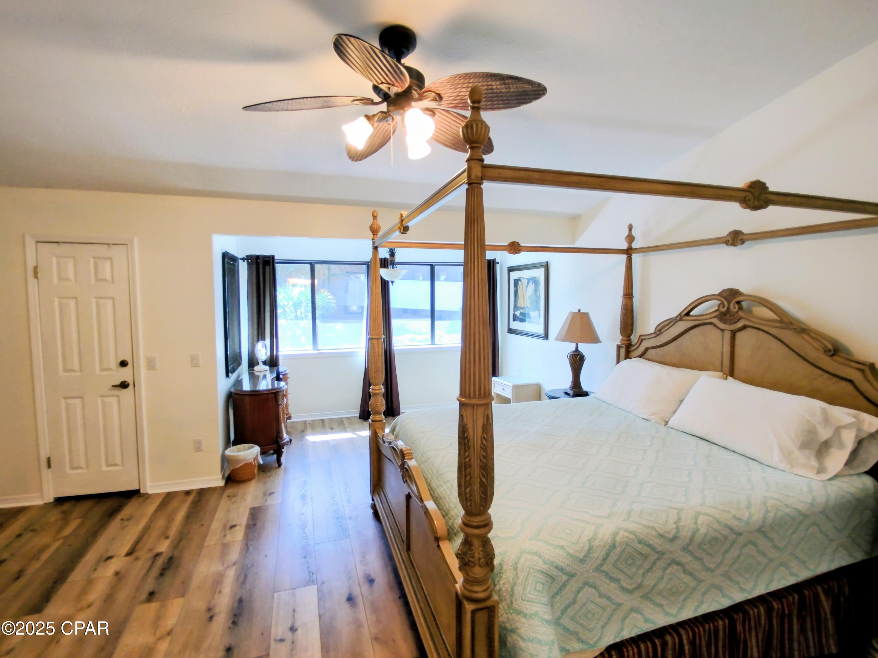 Image 51 For 246 Grande Island Boulevard