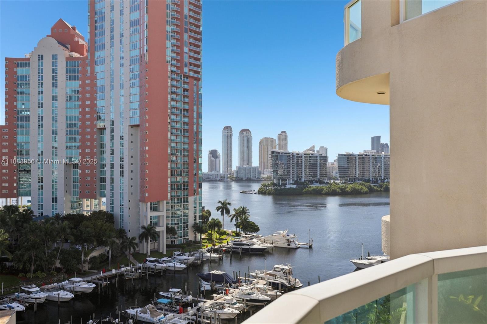 Aventura Marina Condo Num