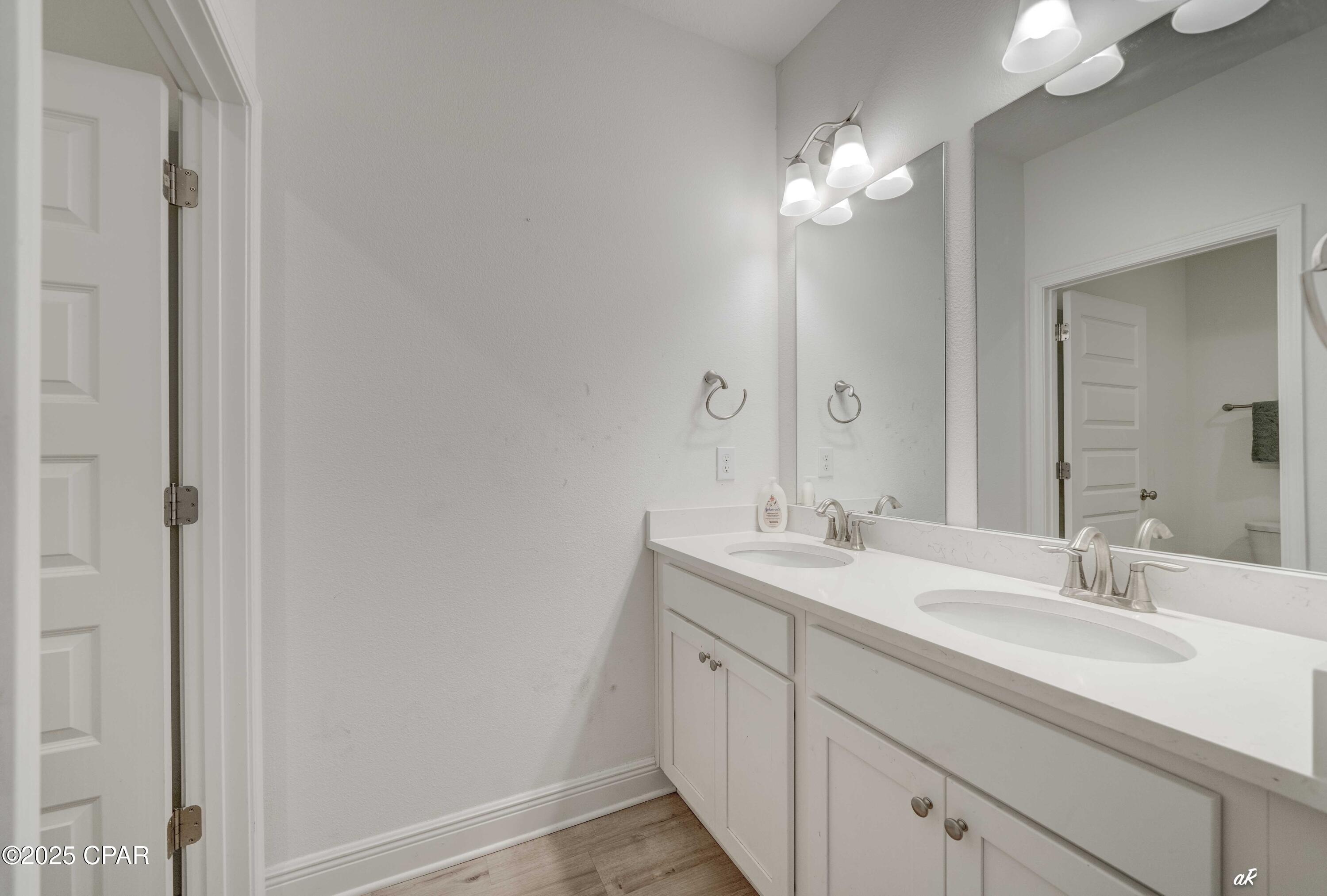 Image 27 For 123 Tierra Verde Way