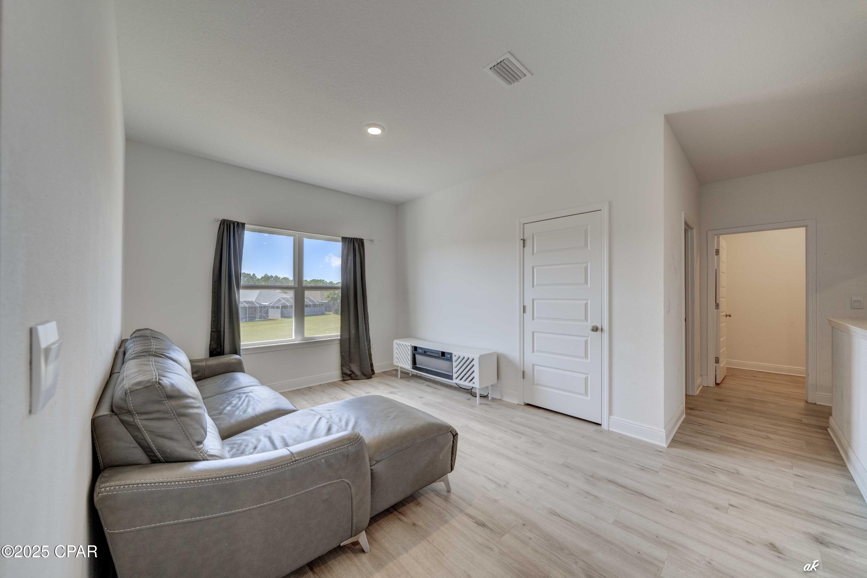 Image 30 For 123 Tierra Verde Way