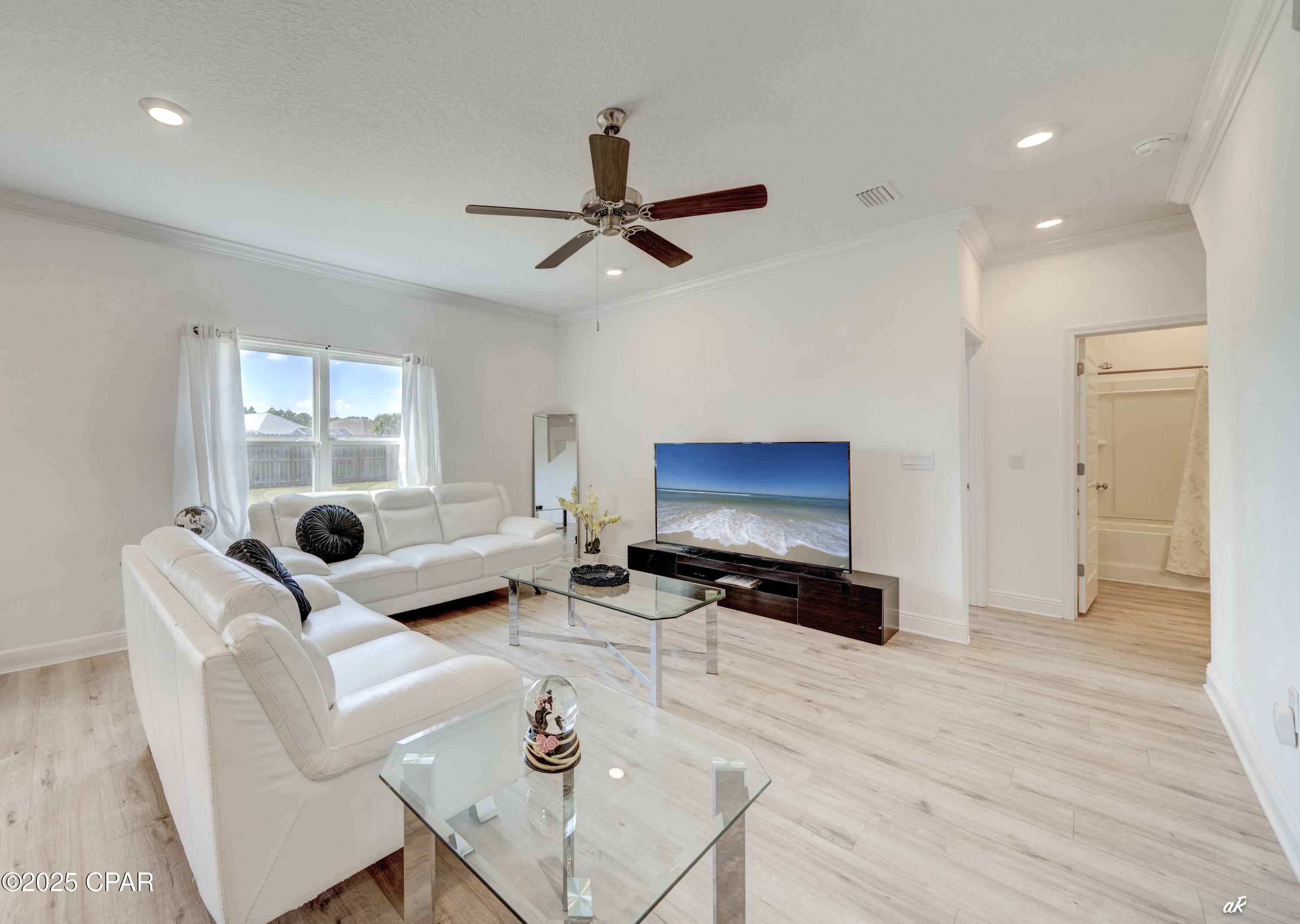 Image 9 For 123 Tierra Verde Way