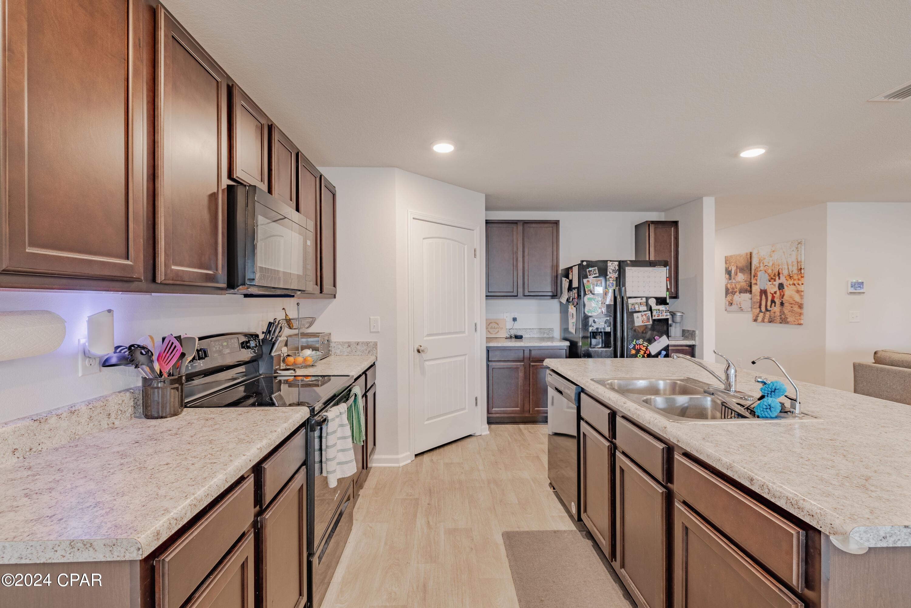 Image 12 For 100 Red Bay Road