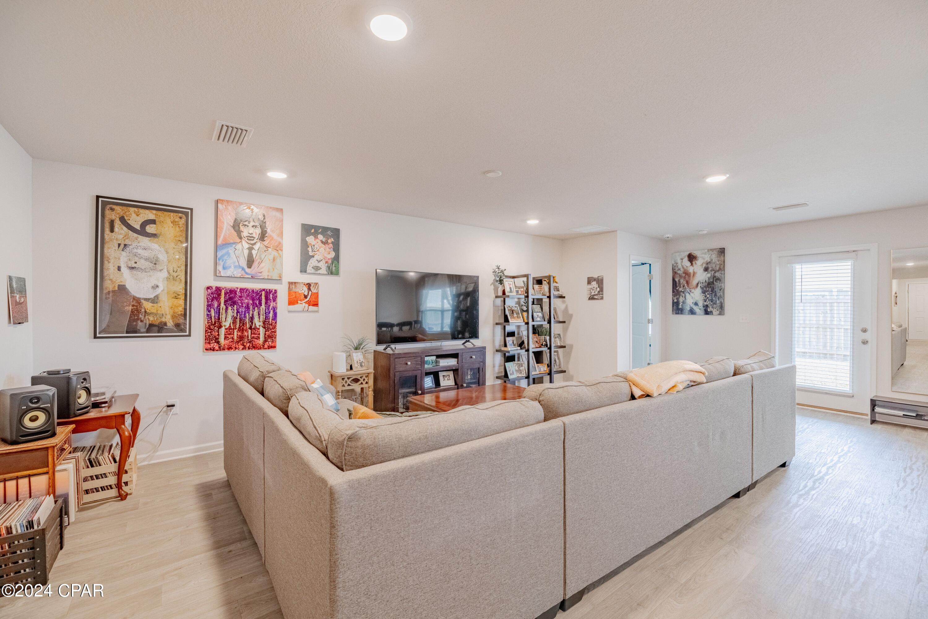 Image 6 For 100 Red Bay Road