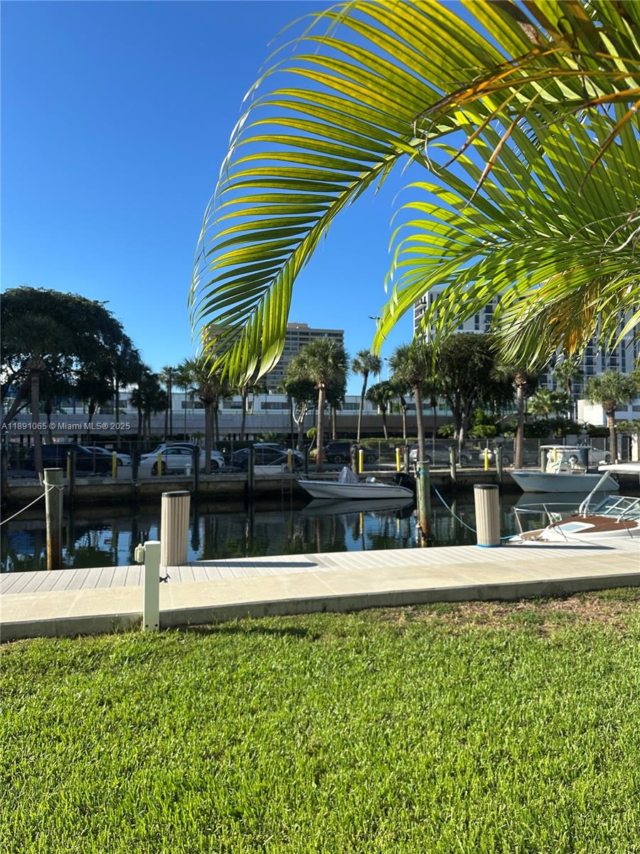 Cricket Clubhouse Condo