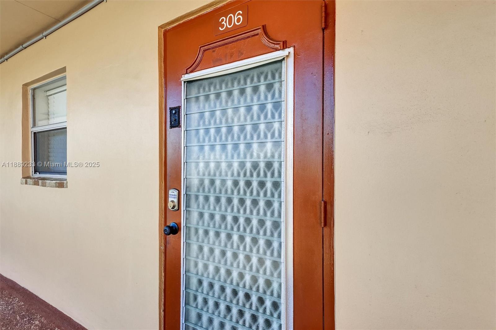 Sunrise Lakes 79 Condo