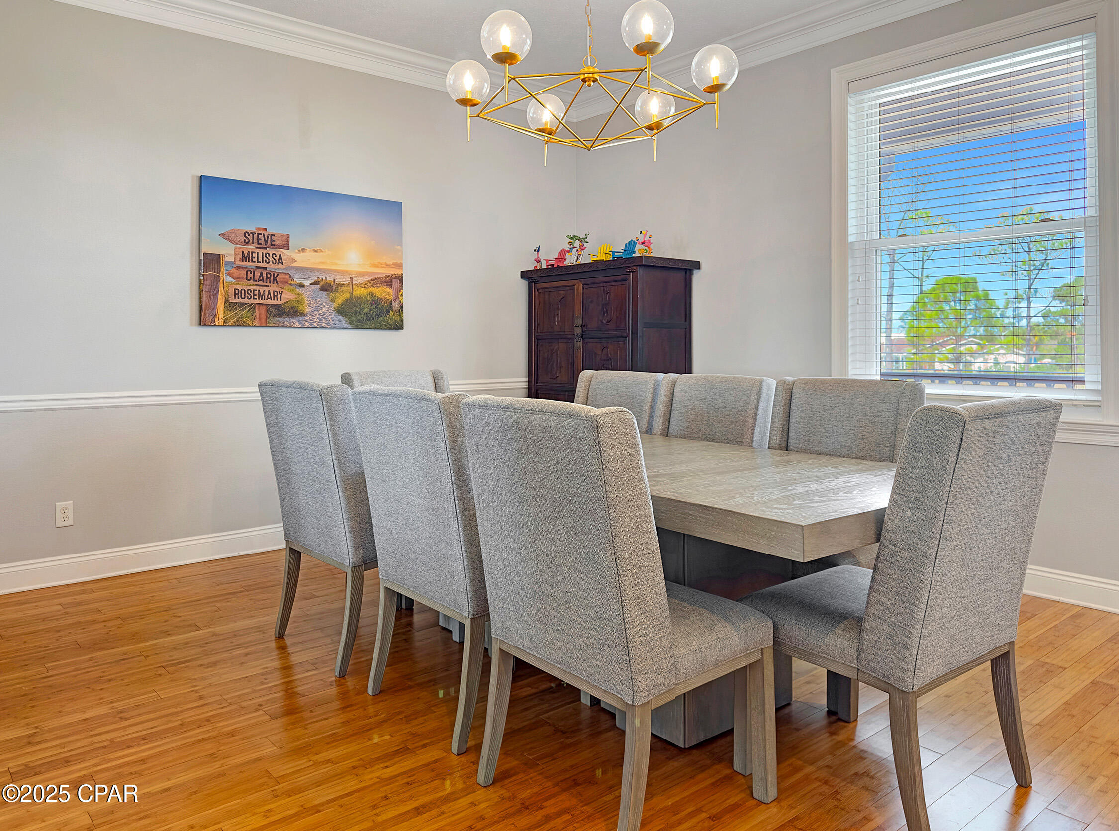 Listing photo id 13 for 7339 Rodgers Drive