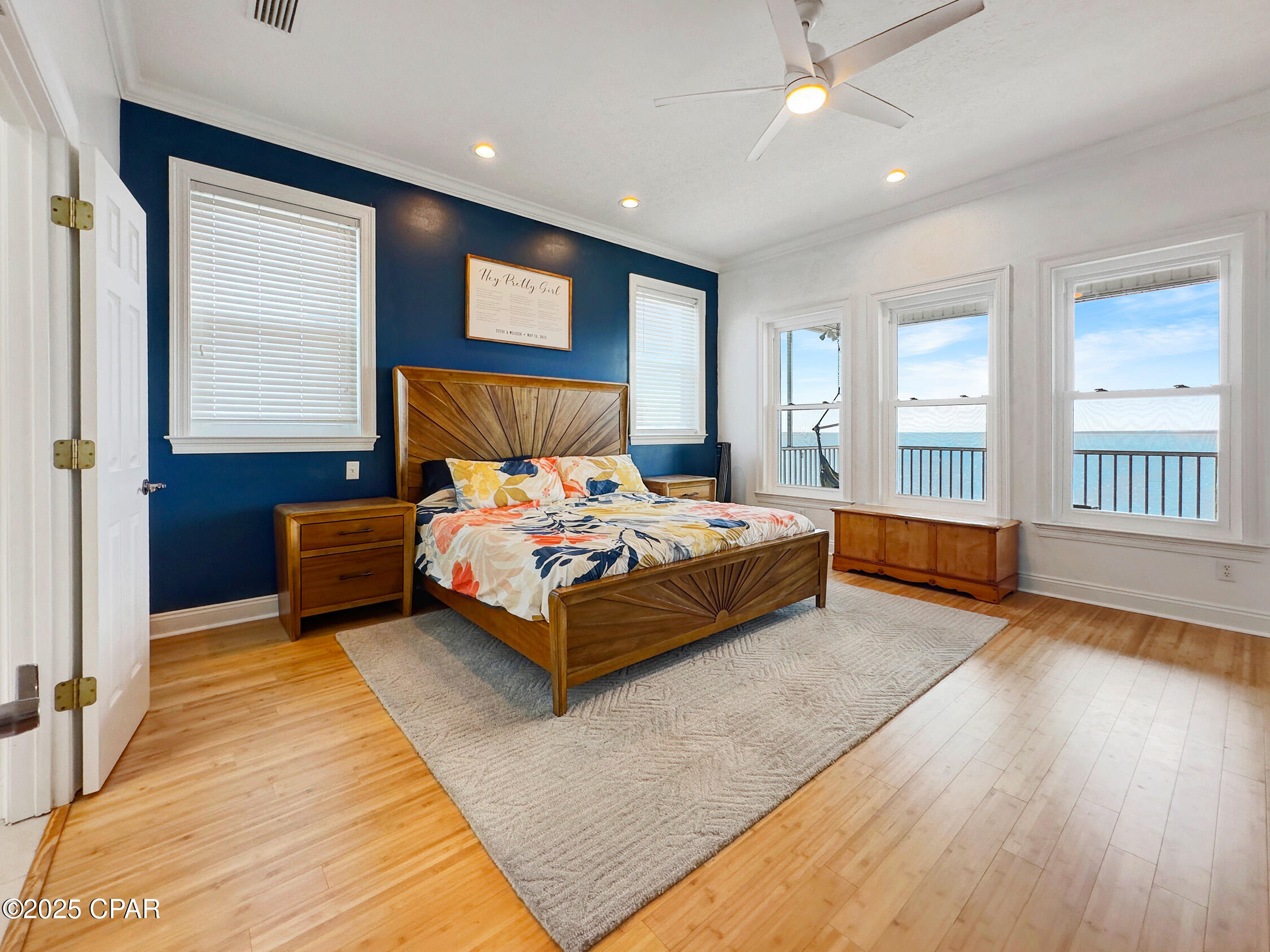 Listing photo id 17 for 7339 Rodgers Drive