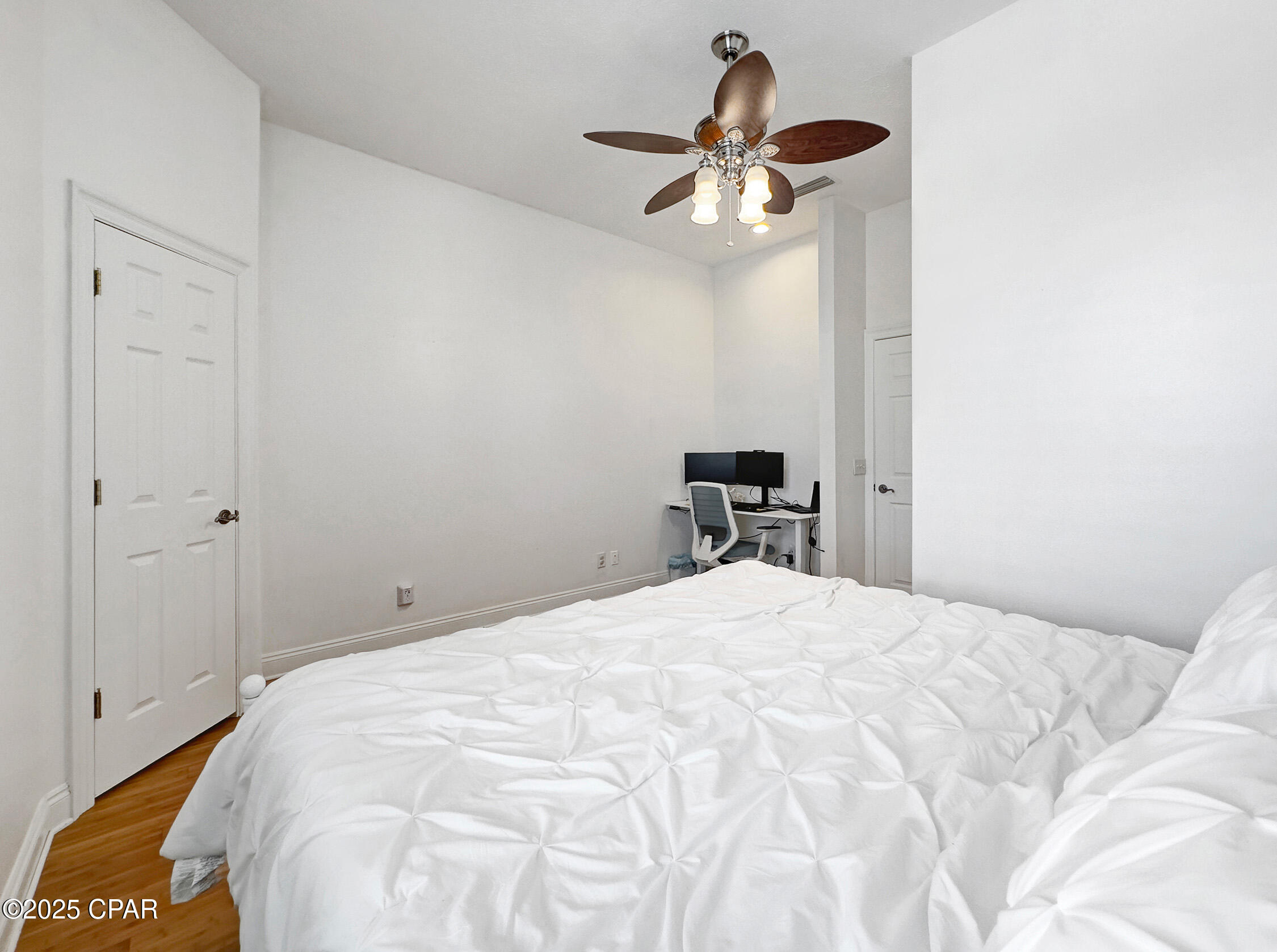 Listing photo id 24 for 7339 Rodgers Drive