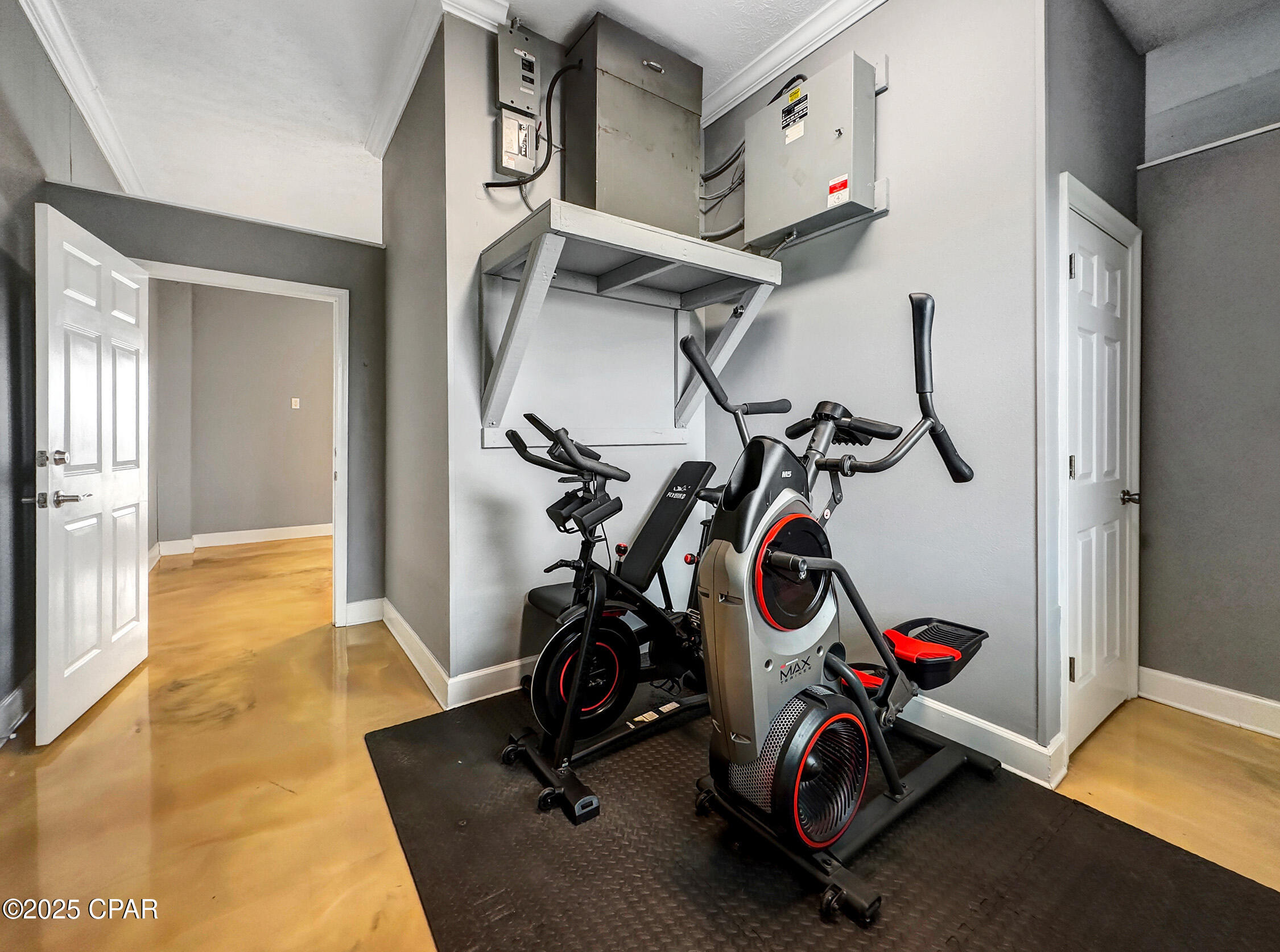 Listing photo id 34 for 7339 Rodgers Drive