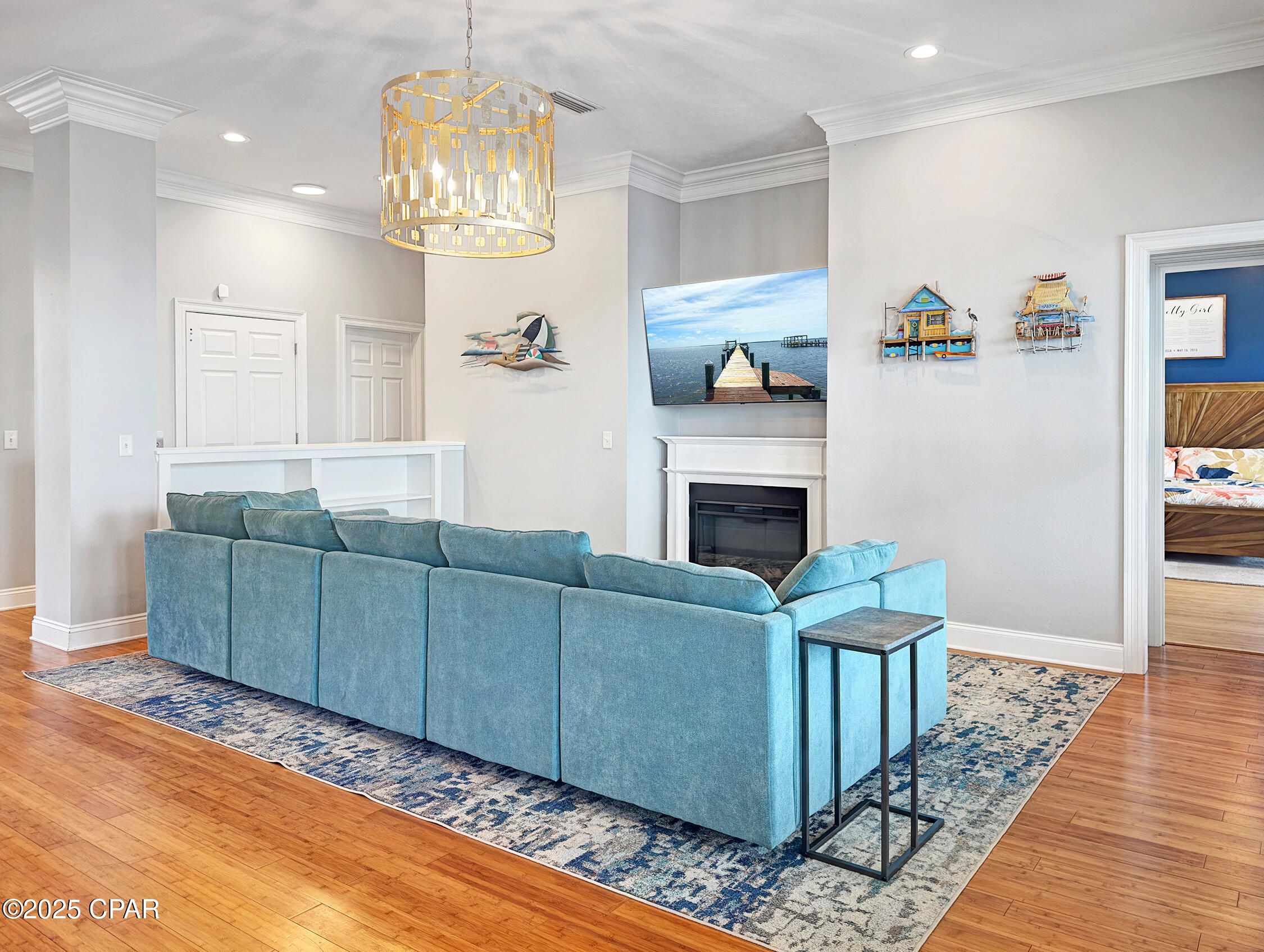 Listing photo id 4 for 7339 Rodgers Drive