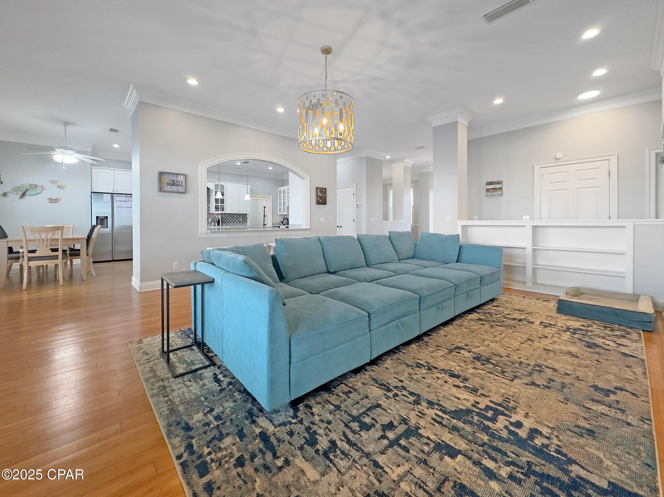 Listing photo id 5 for 7339 Rodgers Drive