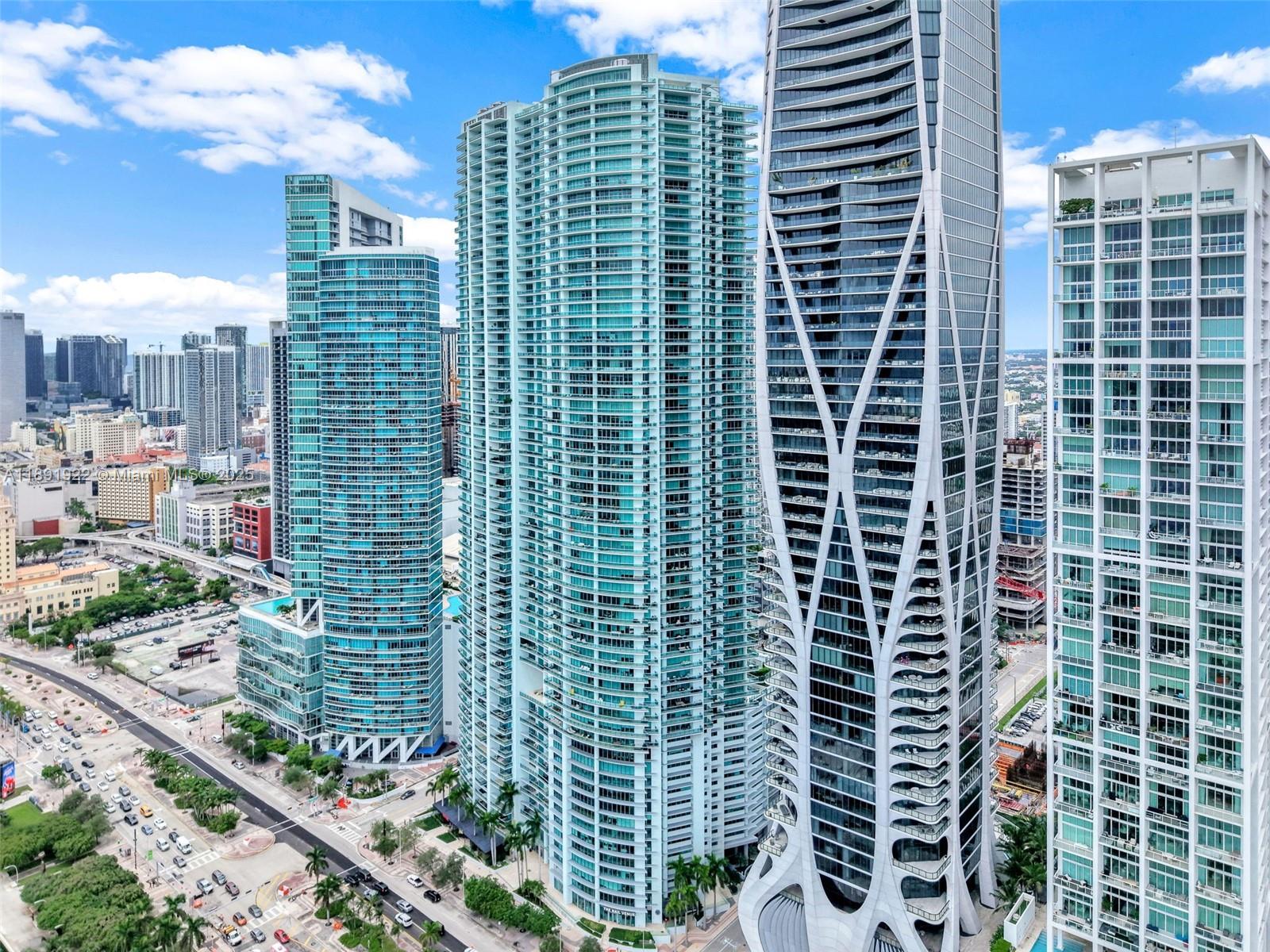 900 Biscayne Bay Condo