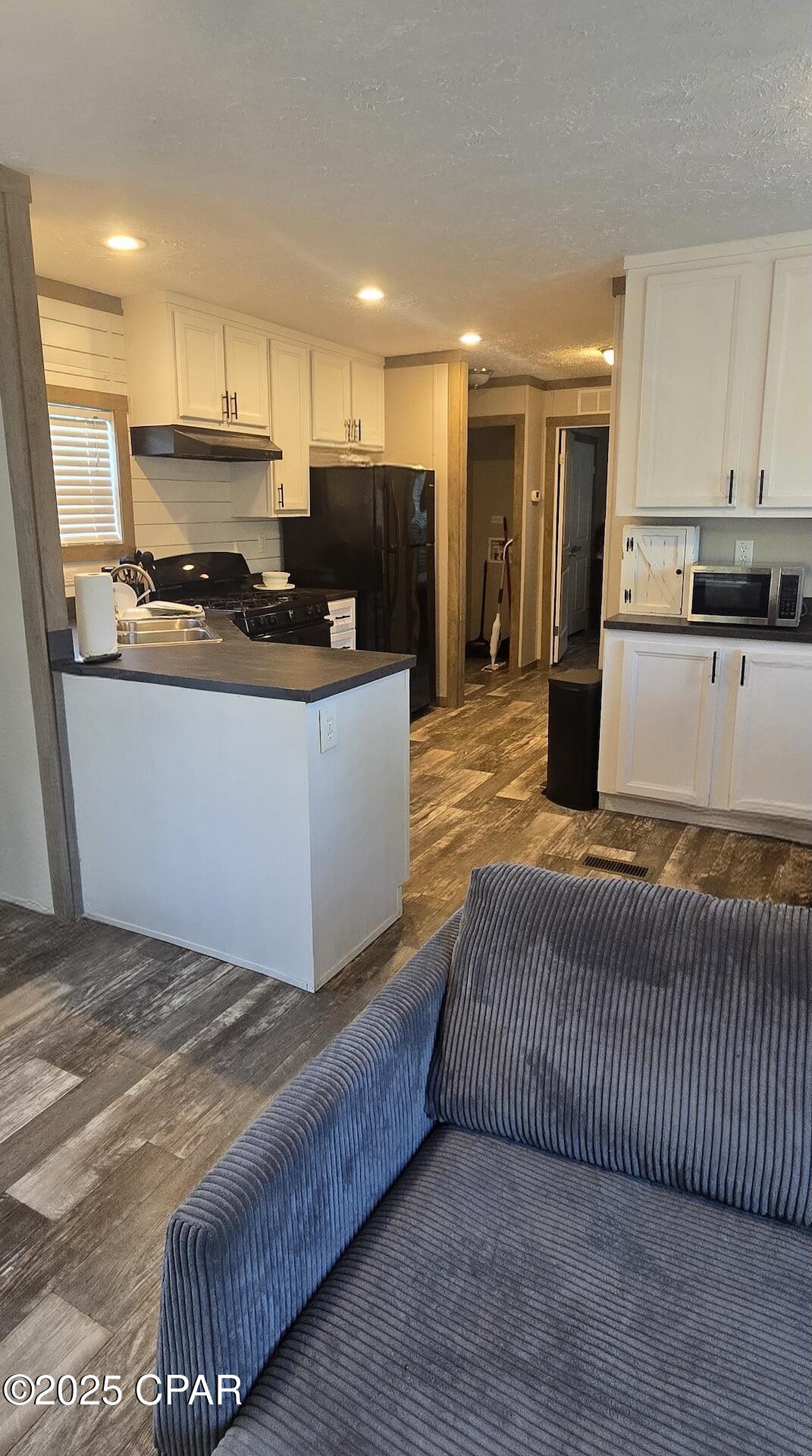 Image 14 For 233 Tennessee Street