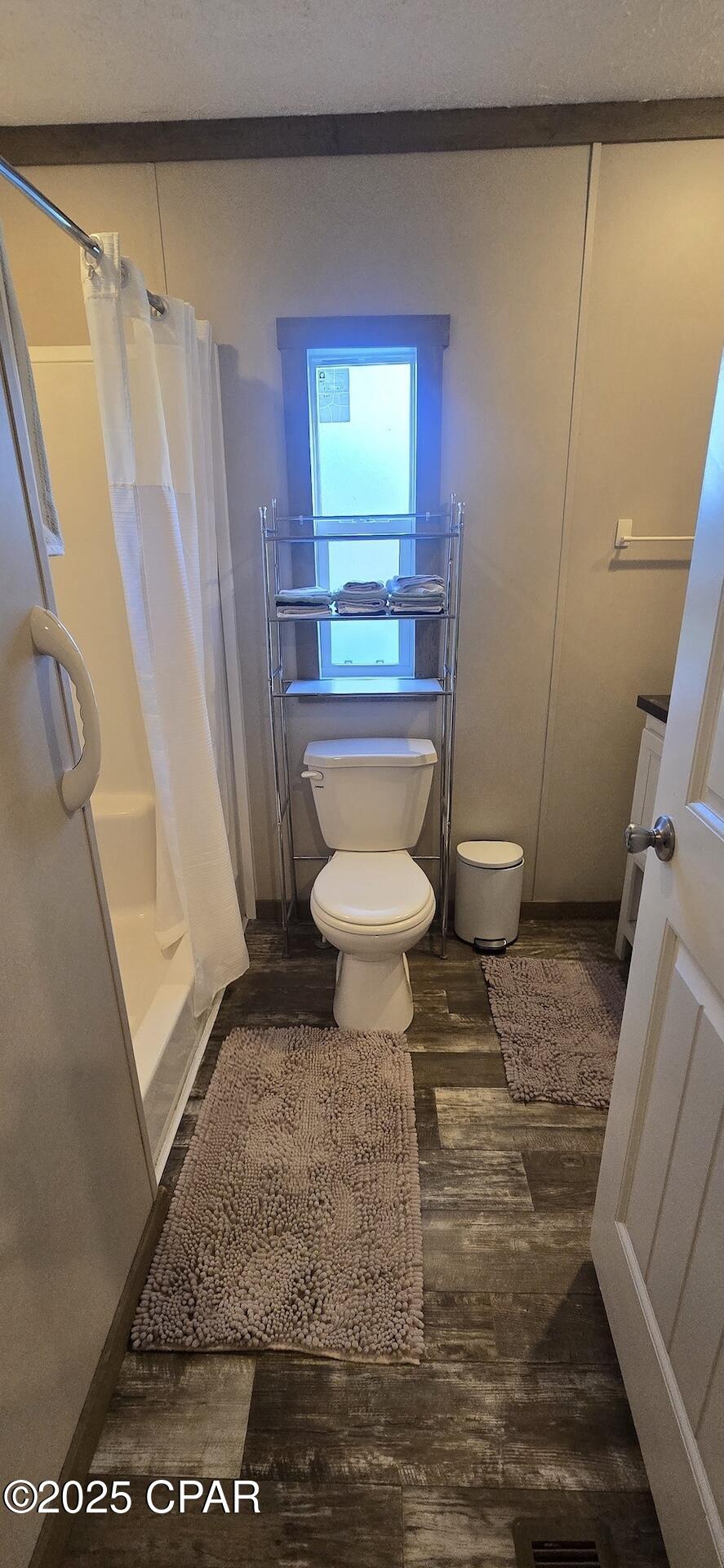 Image 18 For 233 Tennessee Street