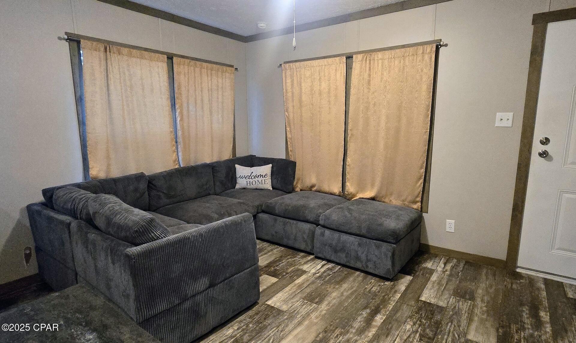 Image 5 For 233 Tennessee Street