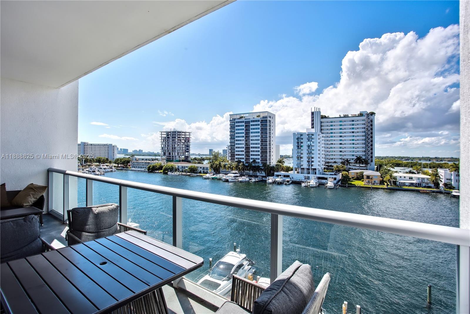 Eloquence On The Bay Cond