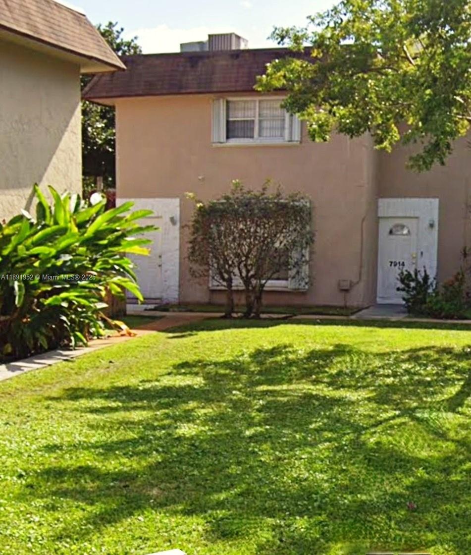 Tam Oshanter Gardens Fami