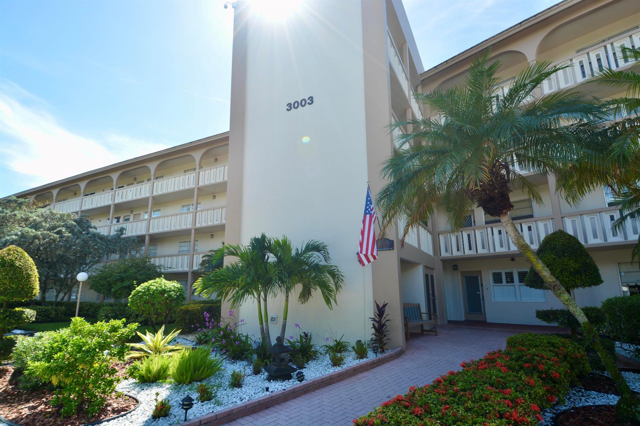 Portofino Village 1-E Con